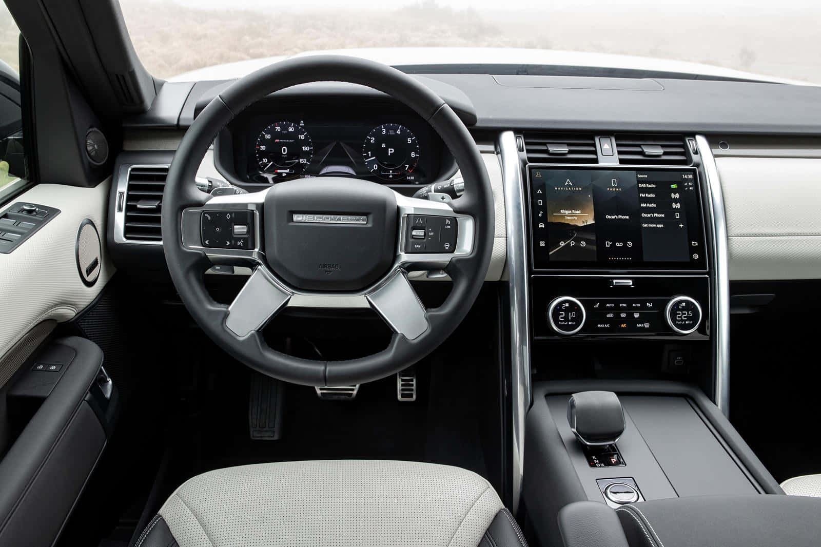 Land Rover Discovery, black steering wheel, silver accents, HD Desktop Wallpaper
