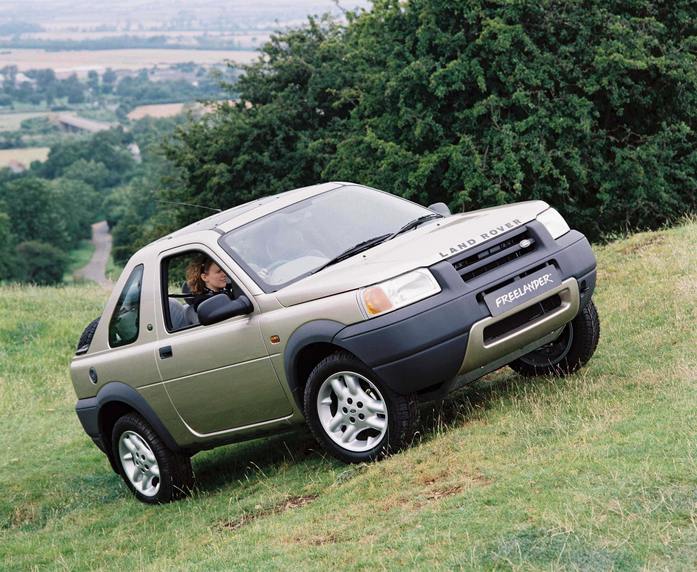 Land Rover Freelander, beige, grassy hillside, Full HD Desktop Wallpaper