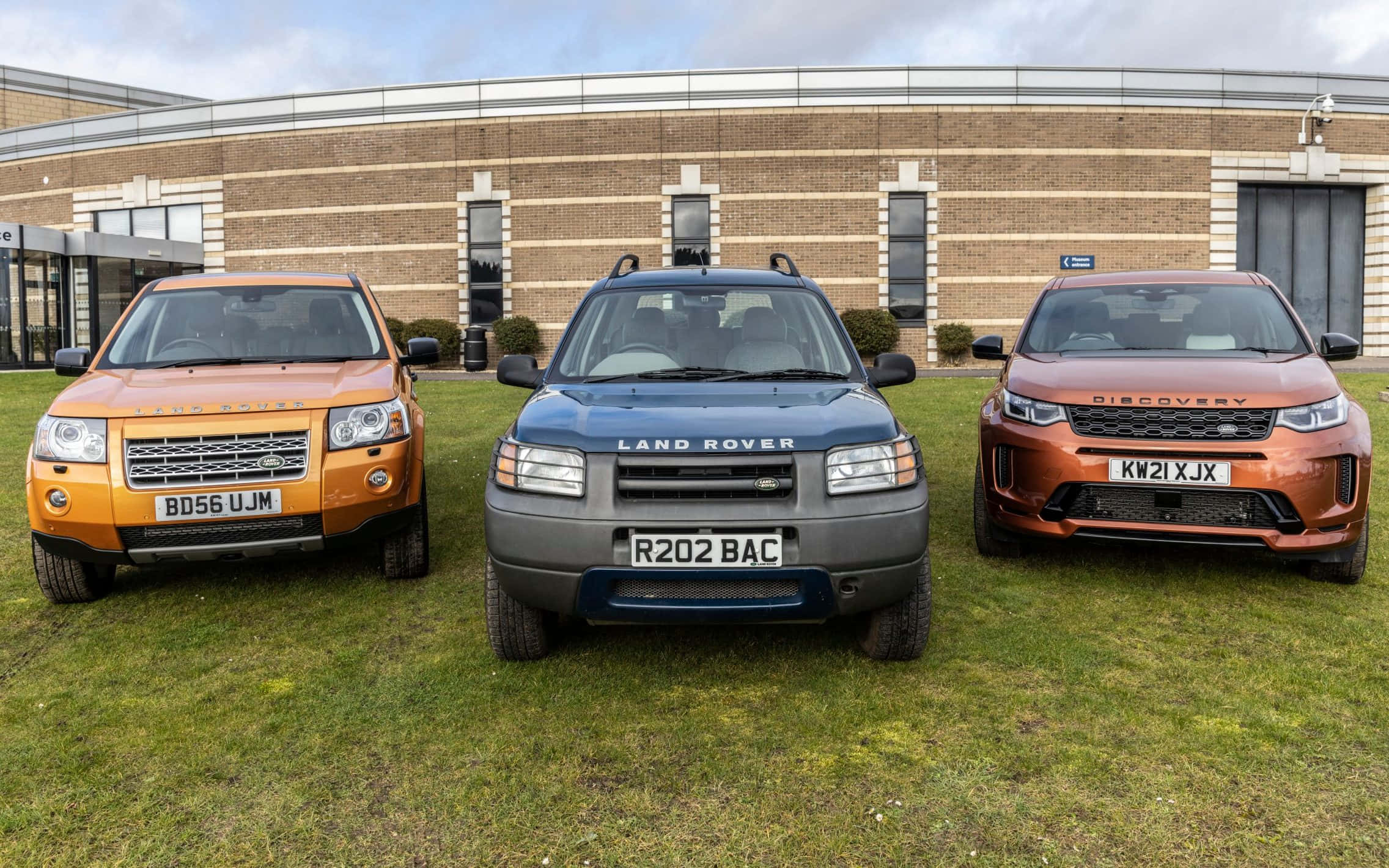 Land Rover Freelander, orange, blue, Full HD Desktop Wallpaper