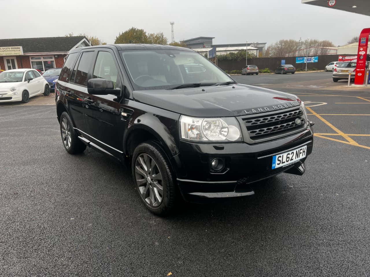 Land Rover Freelander, black, gas station, HD Desktop Wallpaper