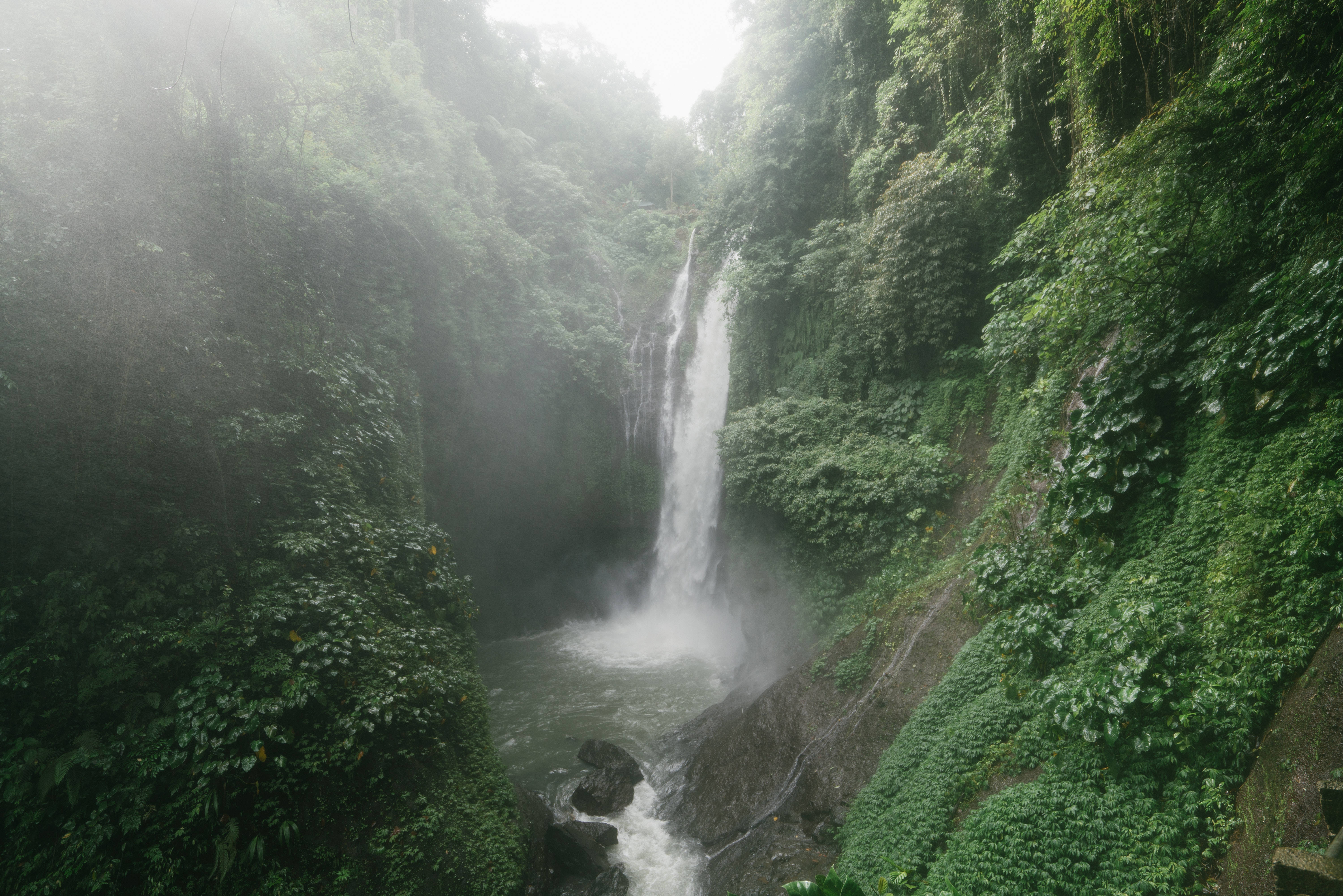 waterfalls 4k hd laptop, misty waterfall, lush green jungle canyon, 5K Desktop Wallpaper
