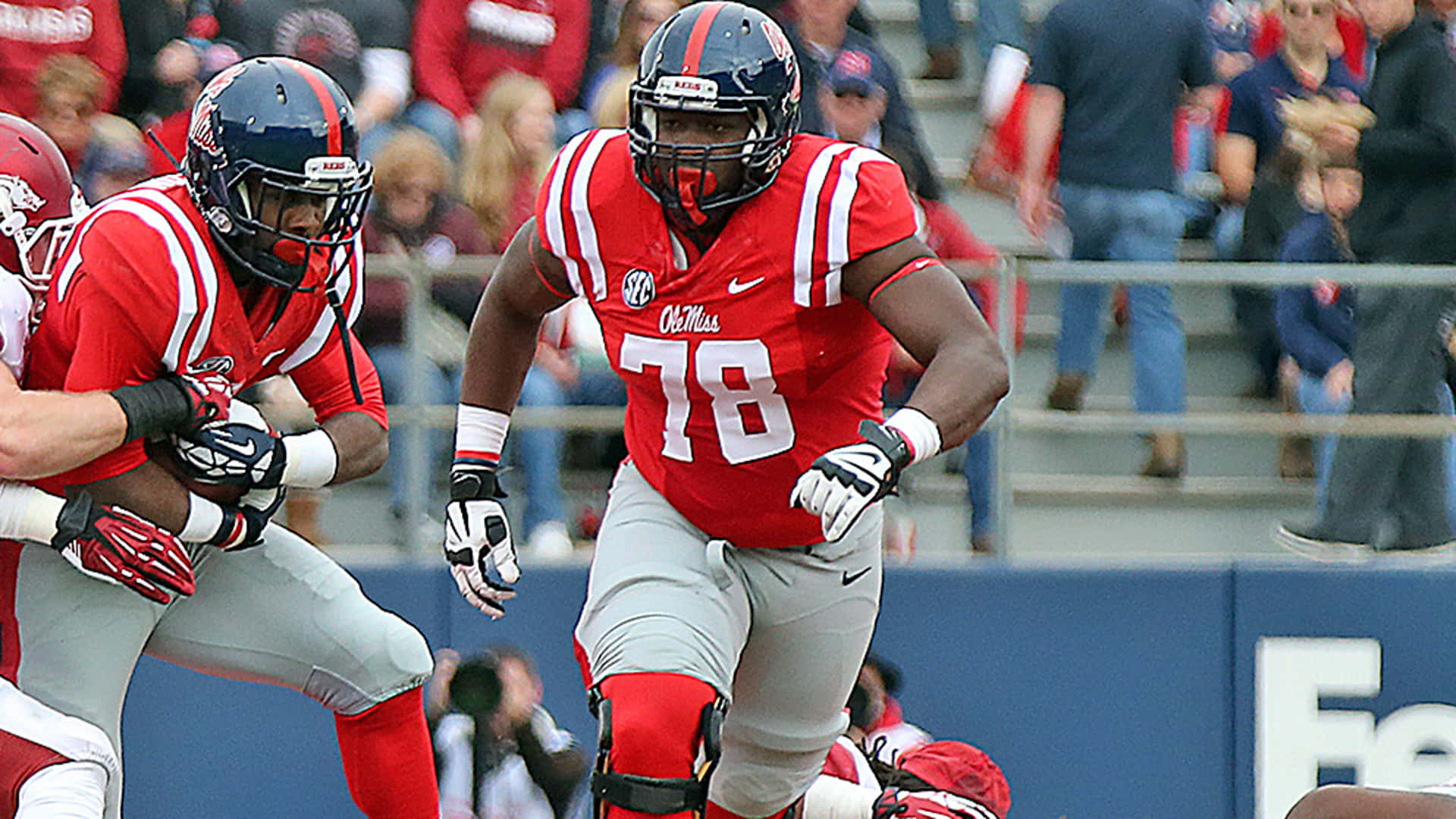 Laremy Tunsil, red jersey, Ole Miss football player, Full HD Desktop Wallpaper