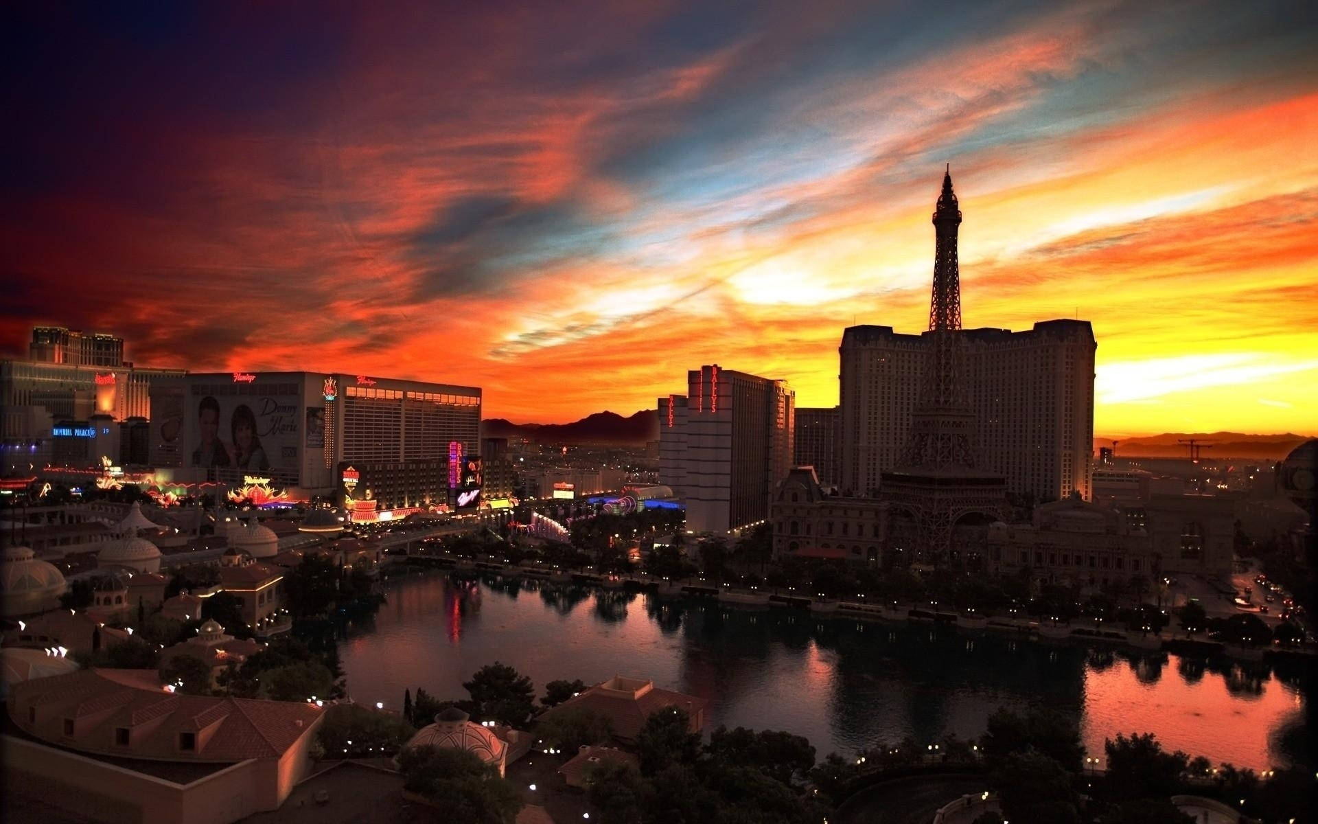Las Vegas, sunset, fiery orange clouds, Full HD Desktop Wallpaper