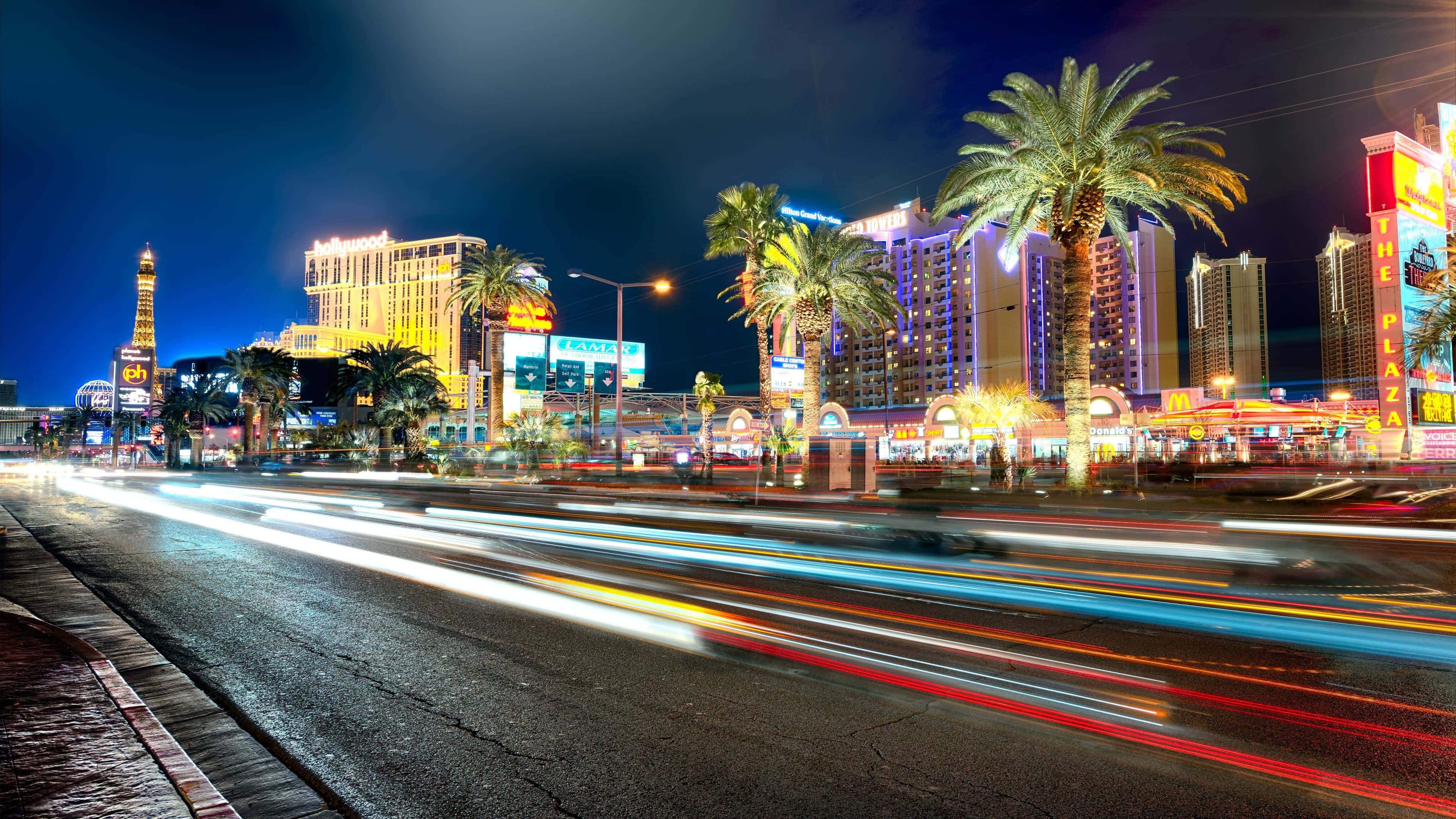 Las Vegas, neon lights, bustling Las Vegas street, 4K Desktop Wallpaper