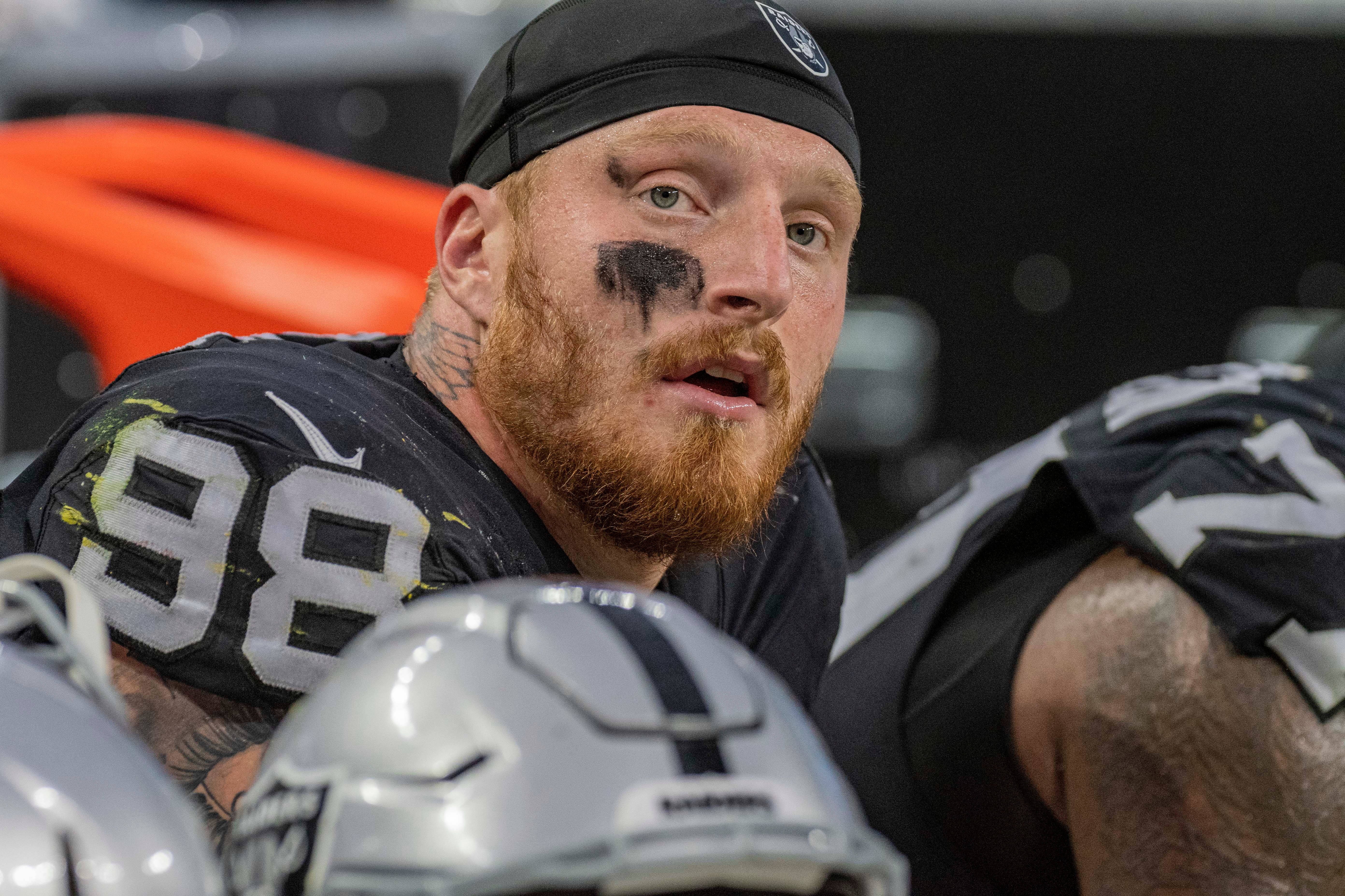 Las Vegas Raiders, number 98, bearded football player, 5K Desktop Wallpaper