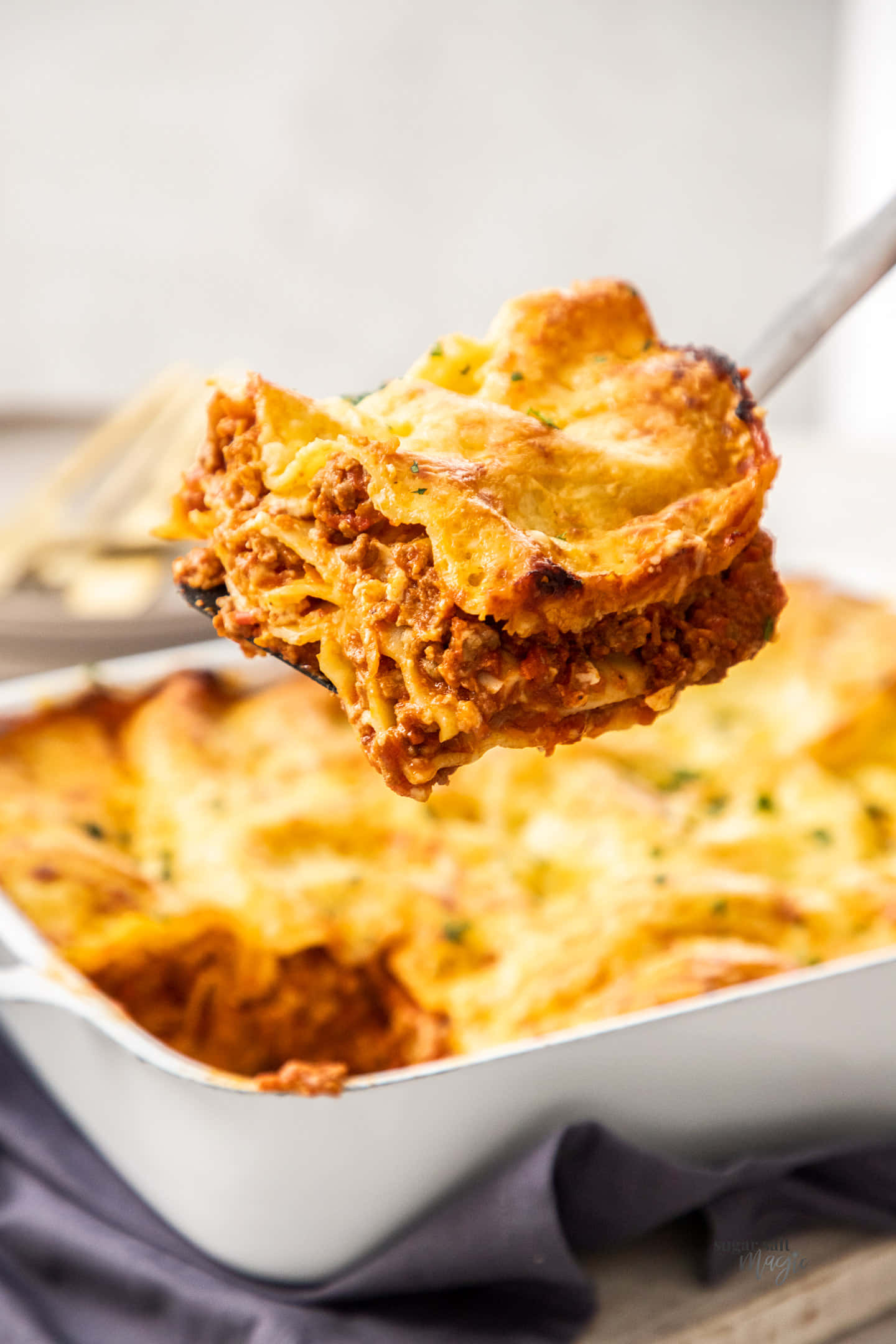 lasagna alla bolognese, golden-brown, cheesy, Full HD Phone Wallpaper