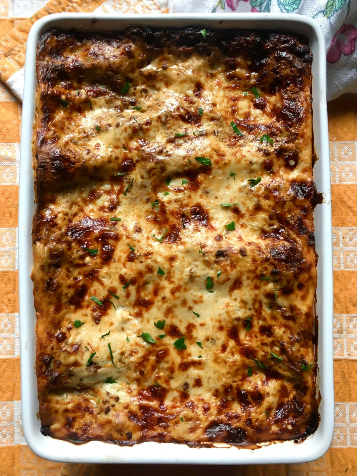 Lasagna Alla Bolognese, golden brown, cheesy, HD Phone Wallpaper