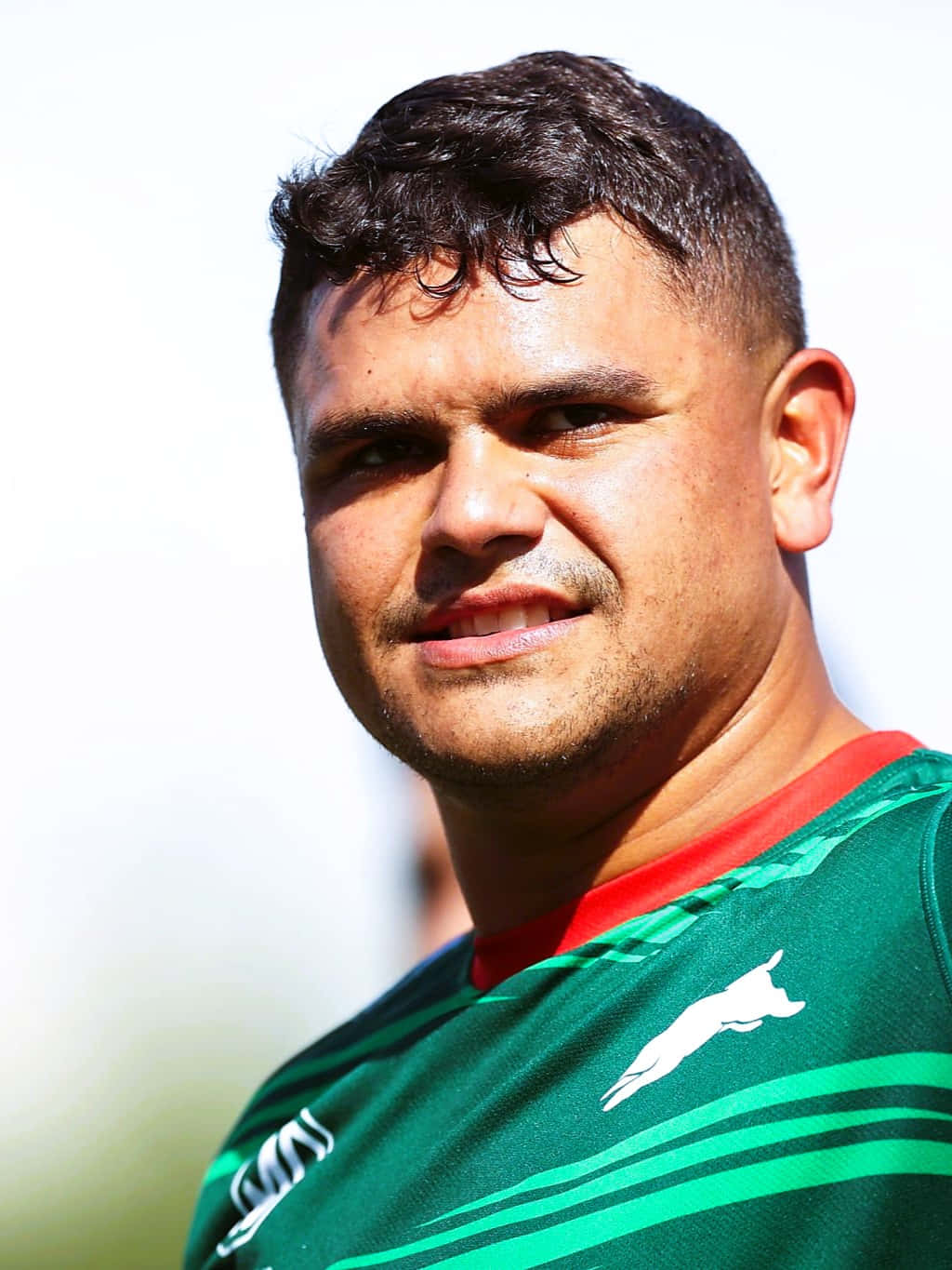 Latrell Mitchell, green jersey, white leaping bull logo, HD Phone Wallpaper