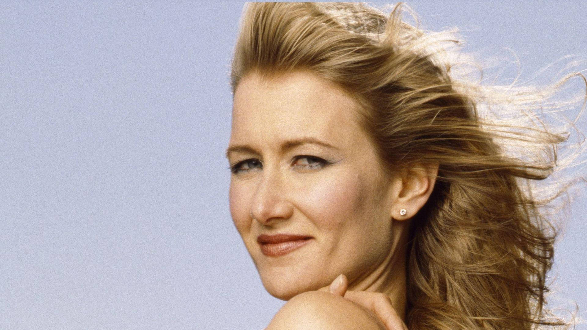 Laura Dern, blonde hair, clear blue sky, Full HD Desktop Wallpaper