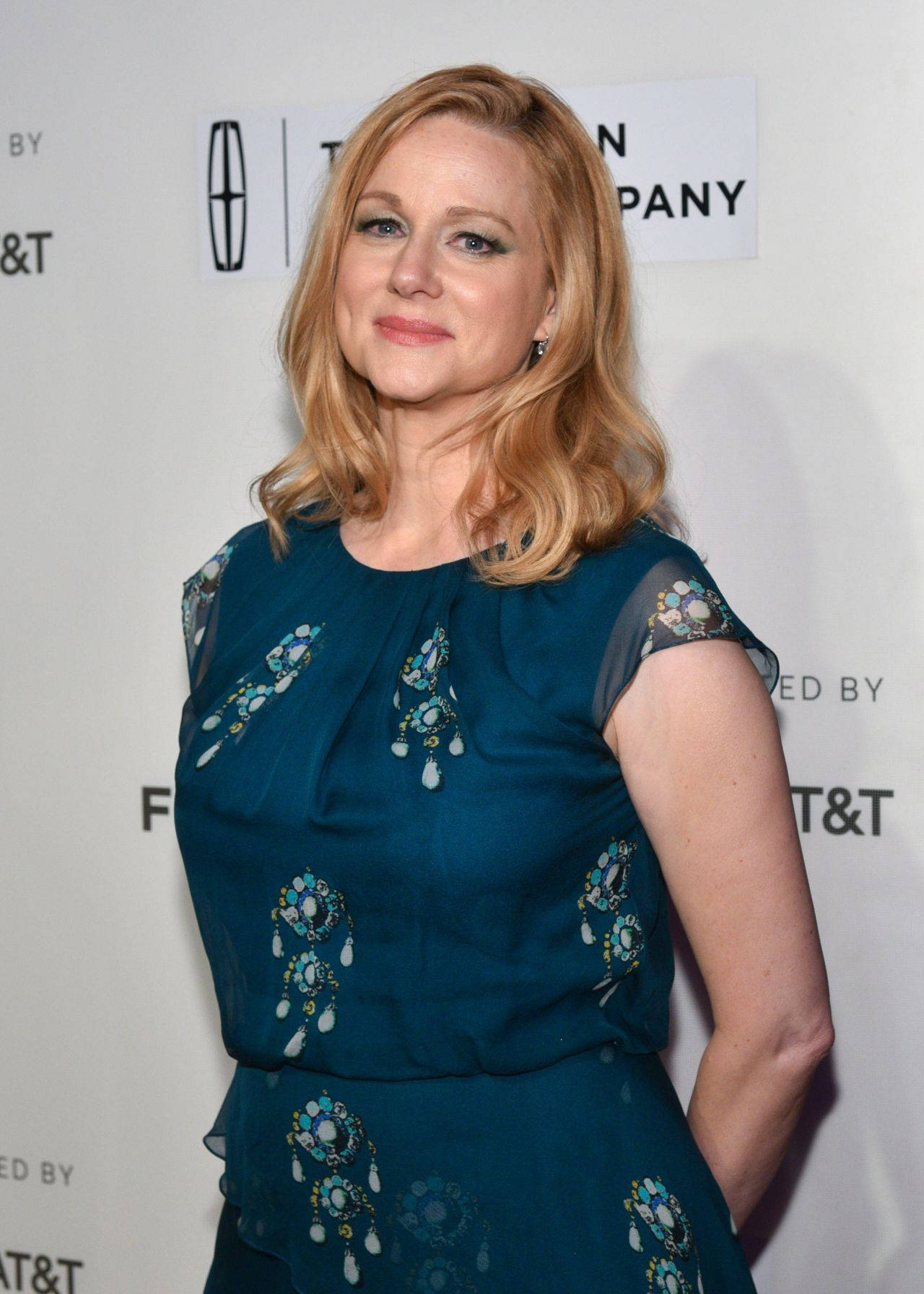 Laura Linney, teal dress, floral embroidery, HD Phone Wallpaper