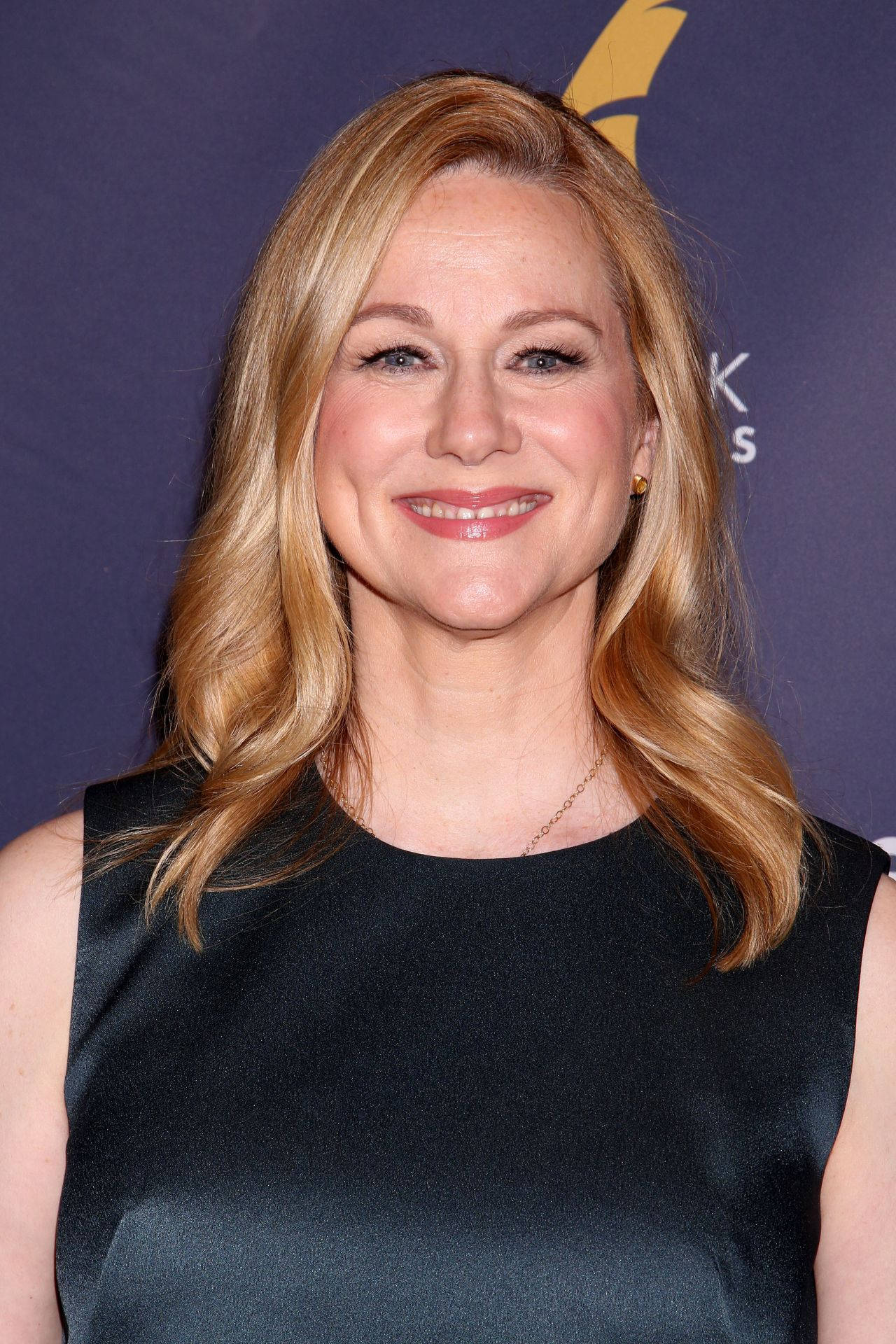 Laura Linney, blonde hair, blue eyes, Full HD Phone Wallpaper