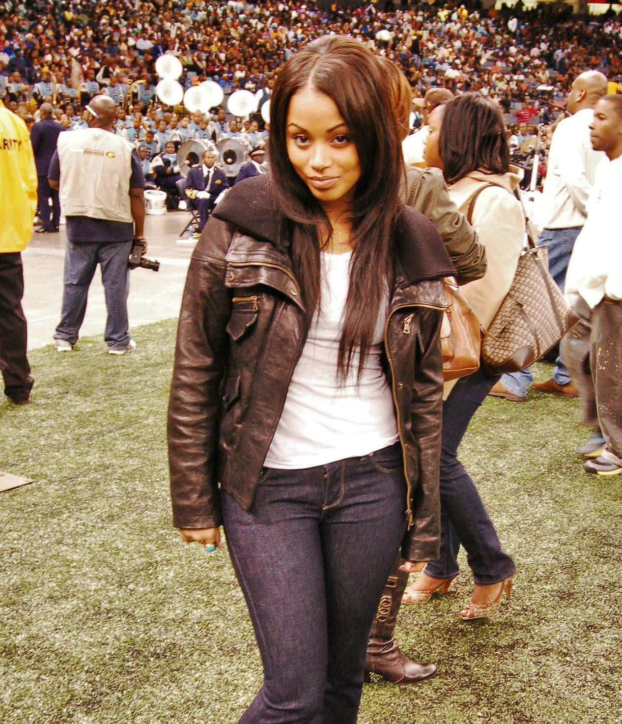 Lauren London, brown leather jacket, jeans, HD Phone Wallpaper