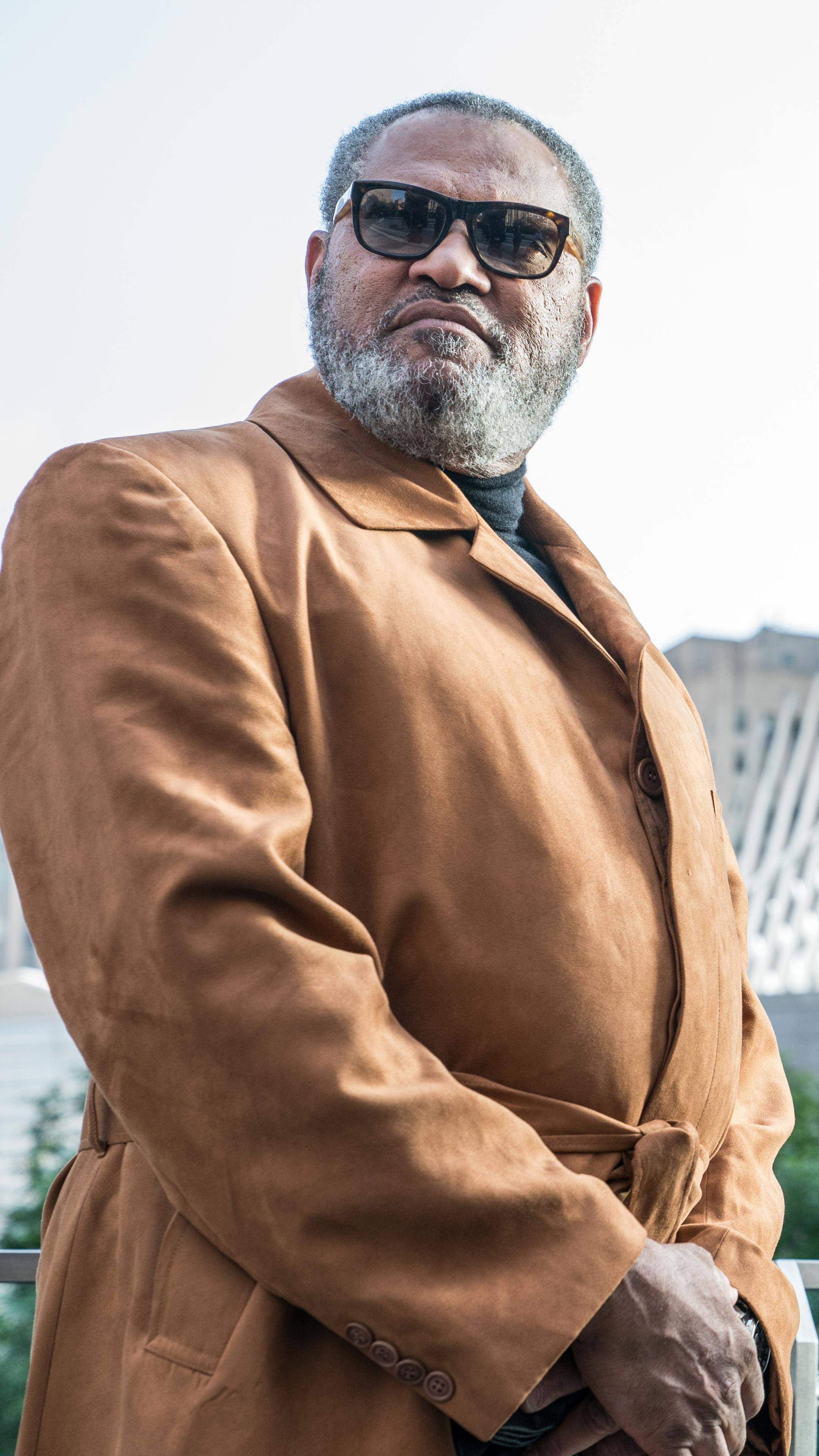 Laurence Fishburne, brown coat, tan coat, 4K Phone Wallpaper