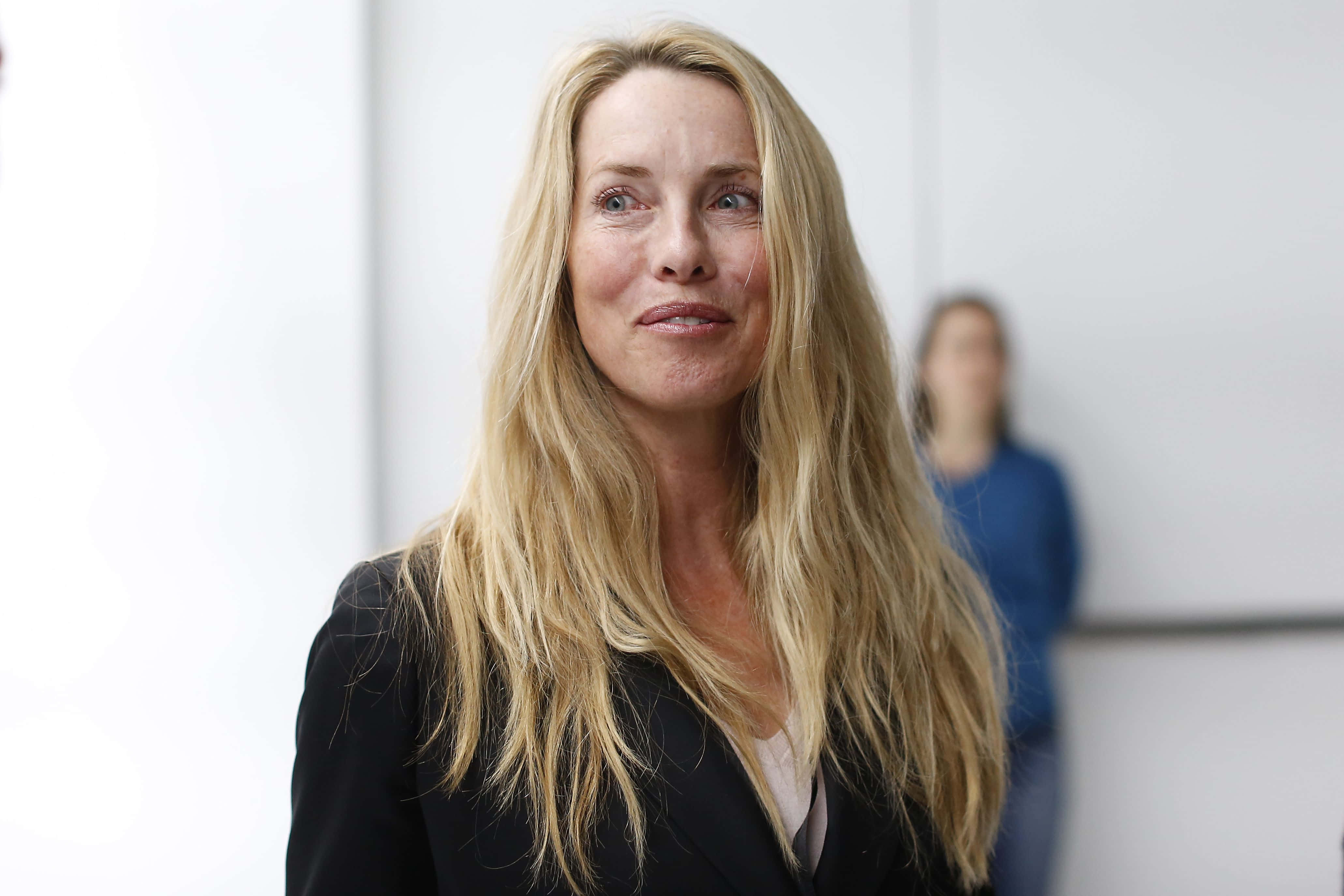 Laurene Powell Jobs, black blazer, long blonde hair, 4K Desktop Wallpaper