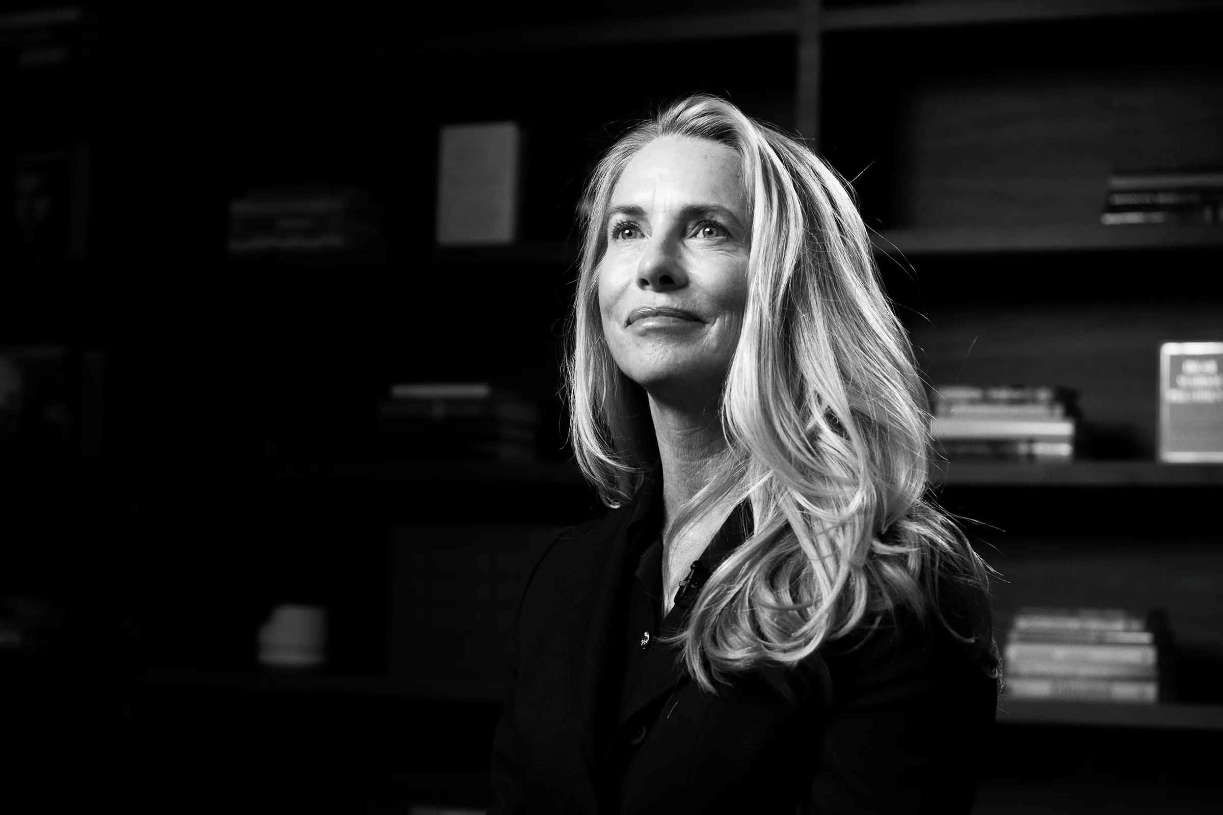 Laurene Powell Jobs, black and white portrait, blonde hair, Full HD Desktop Wallpaper