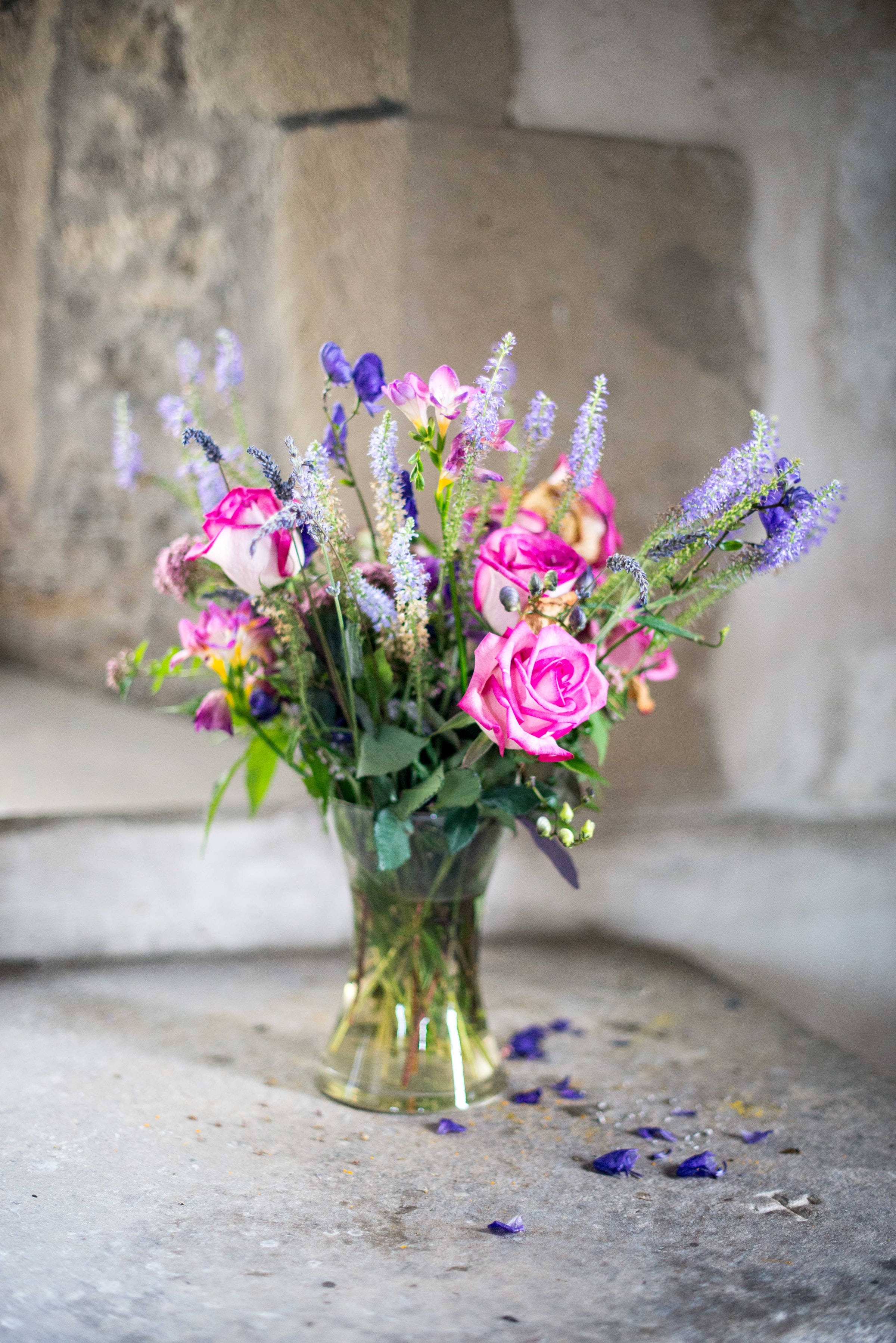 rose, lavender, glass vase, 2K Phone Wallpaper