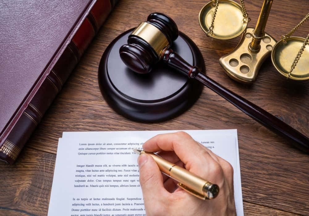 legislative office, gavel, scales, SD Desktop Wallpaper