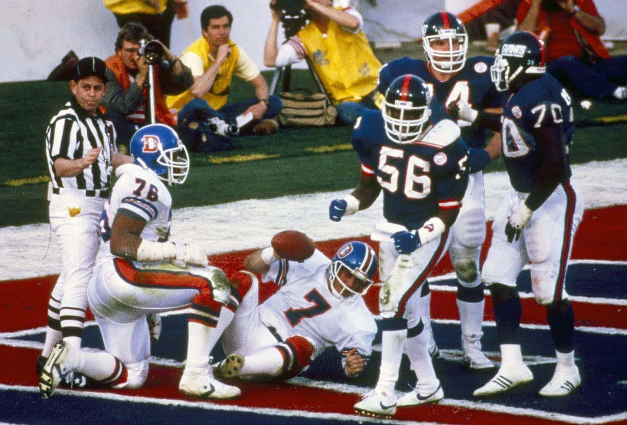 Lawrence Taylor, American football, blue and white uniforms, HD Desktop Wallpaper