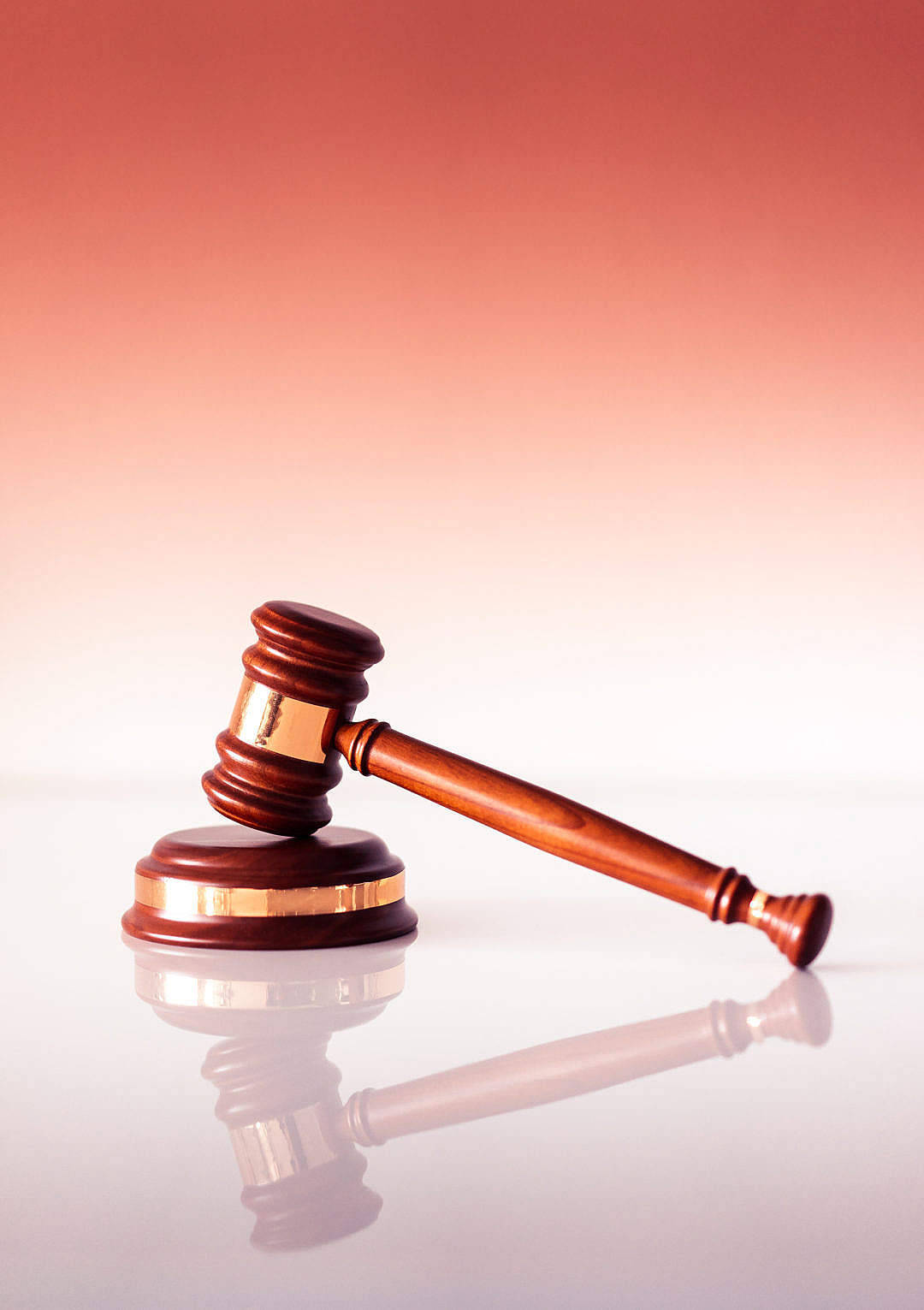 red and white lawyer, polished wooden gavel, brass accents, HD Phone Wallpaper