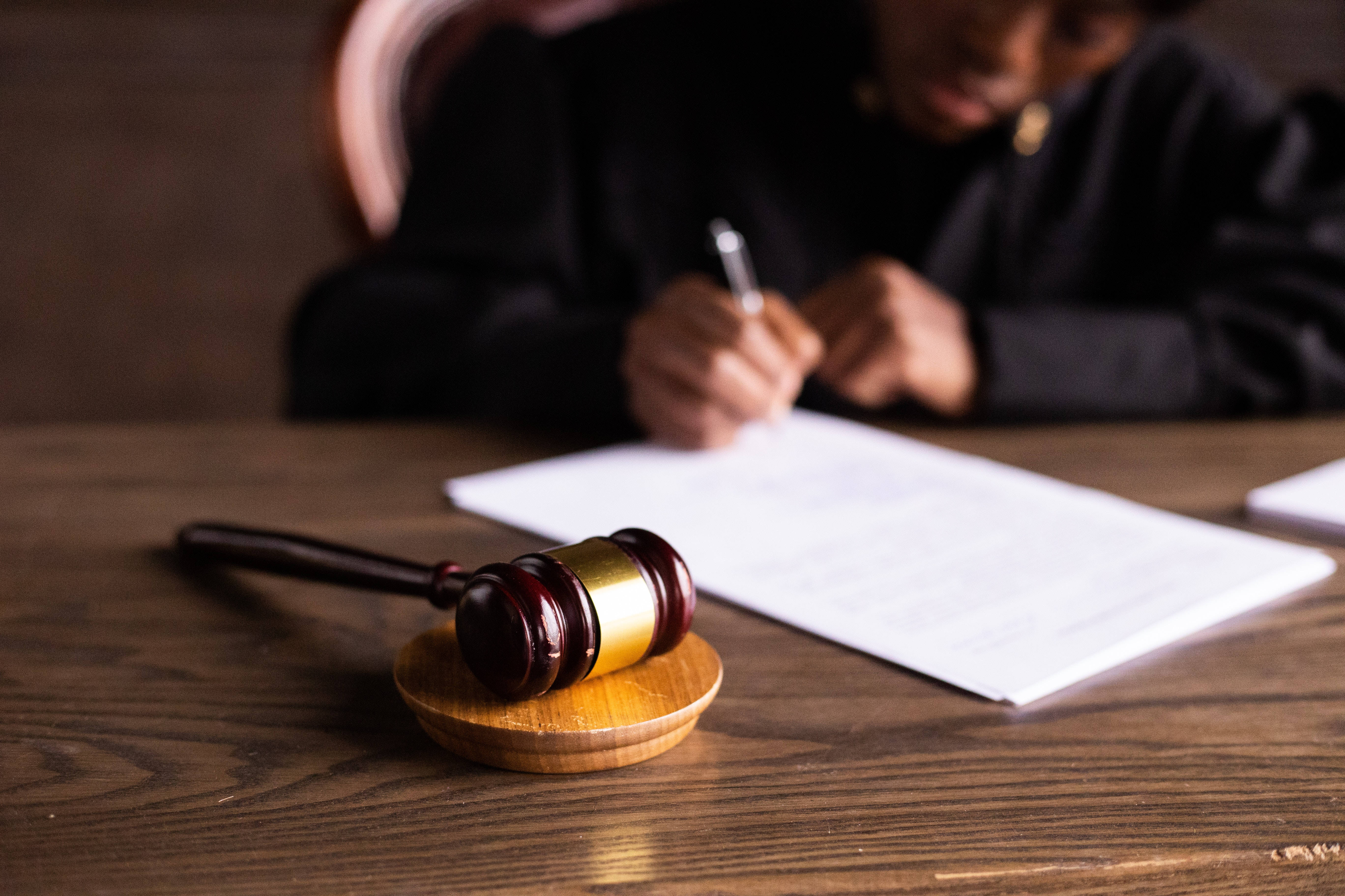 wooden gavel, desk, judge, 5K Desktop Wallpaper