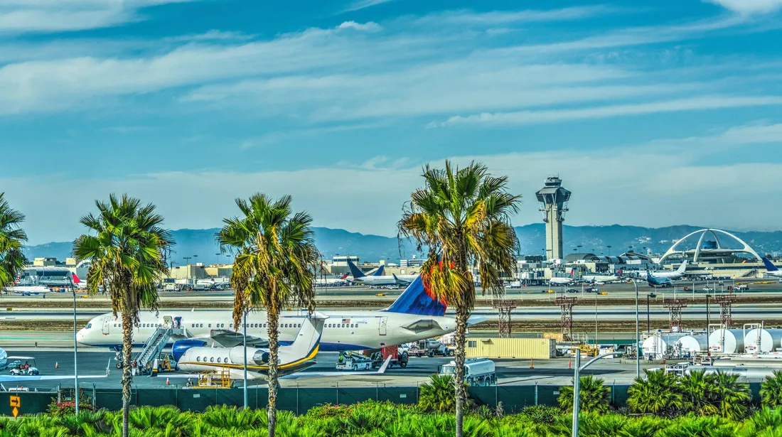 Lax