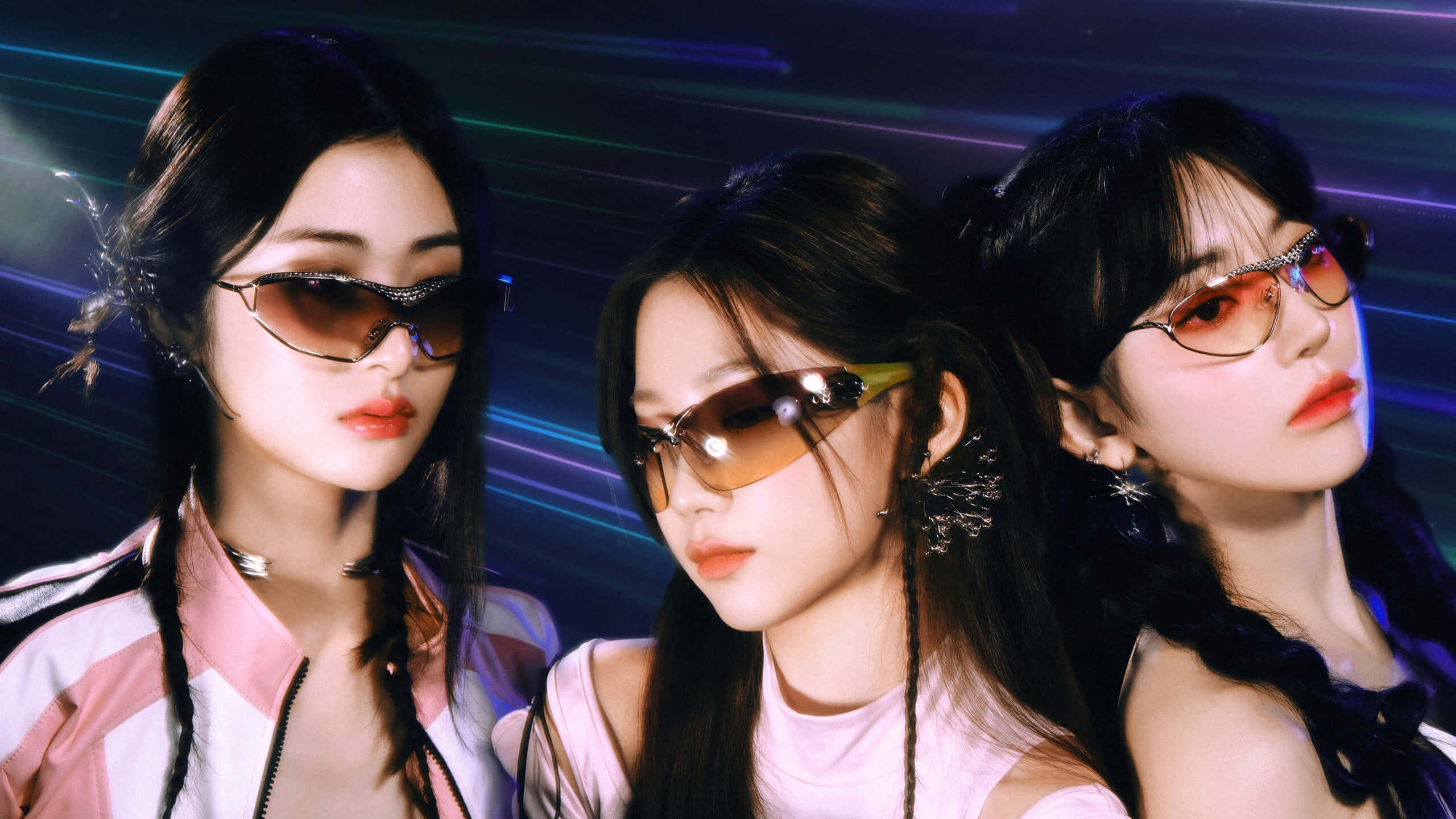 Le Sserafim, glamorous group shot, sunglasses, 2K Desktop Wallpaper