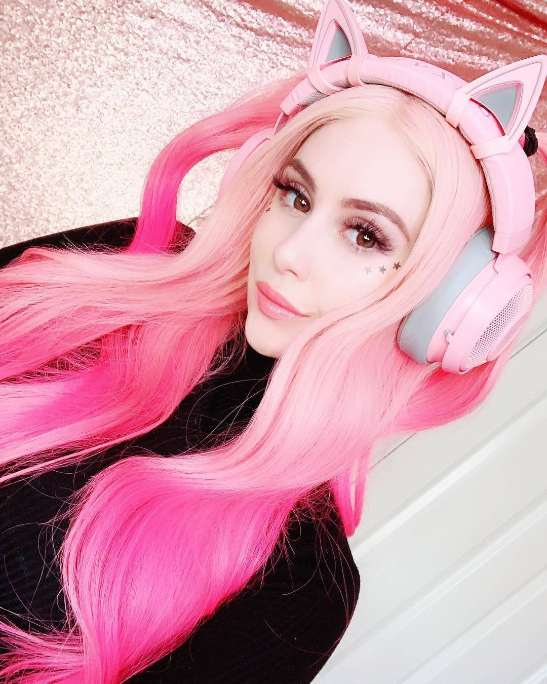 Leah Ashe, vibrant pink hair, cat ear headphones, HD Phone Wallpaper
