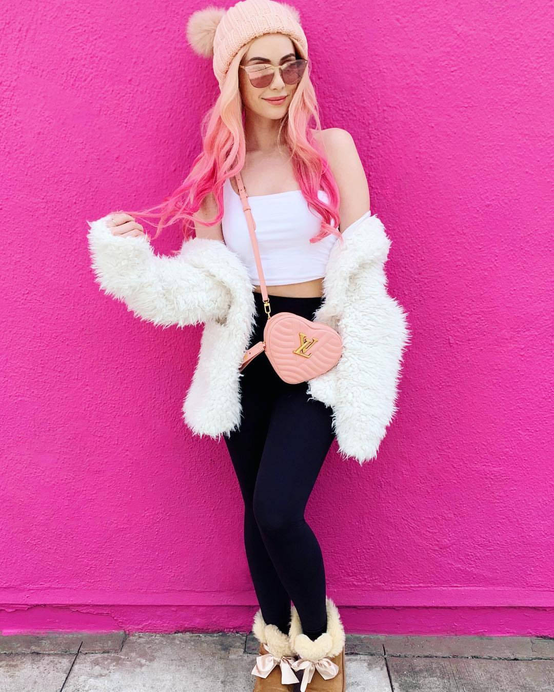 Leah Ashe, pink hair, fluffy white coat, HD Phone Wallpaper