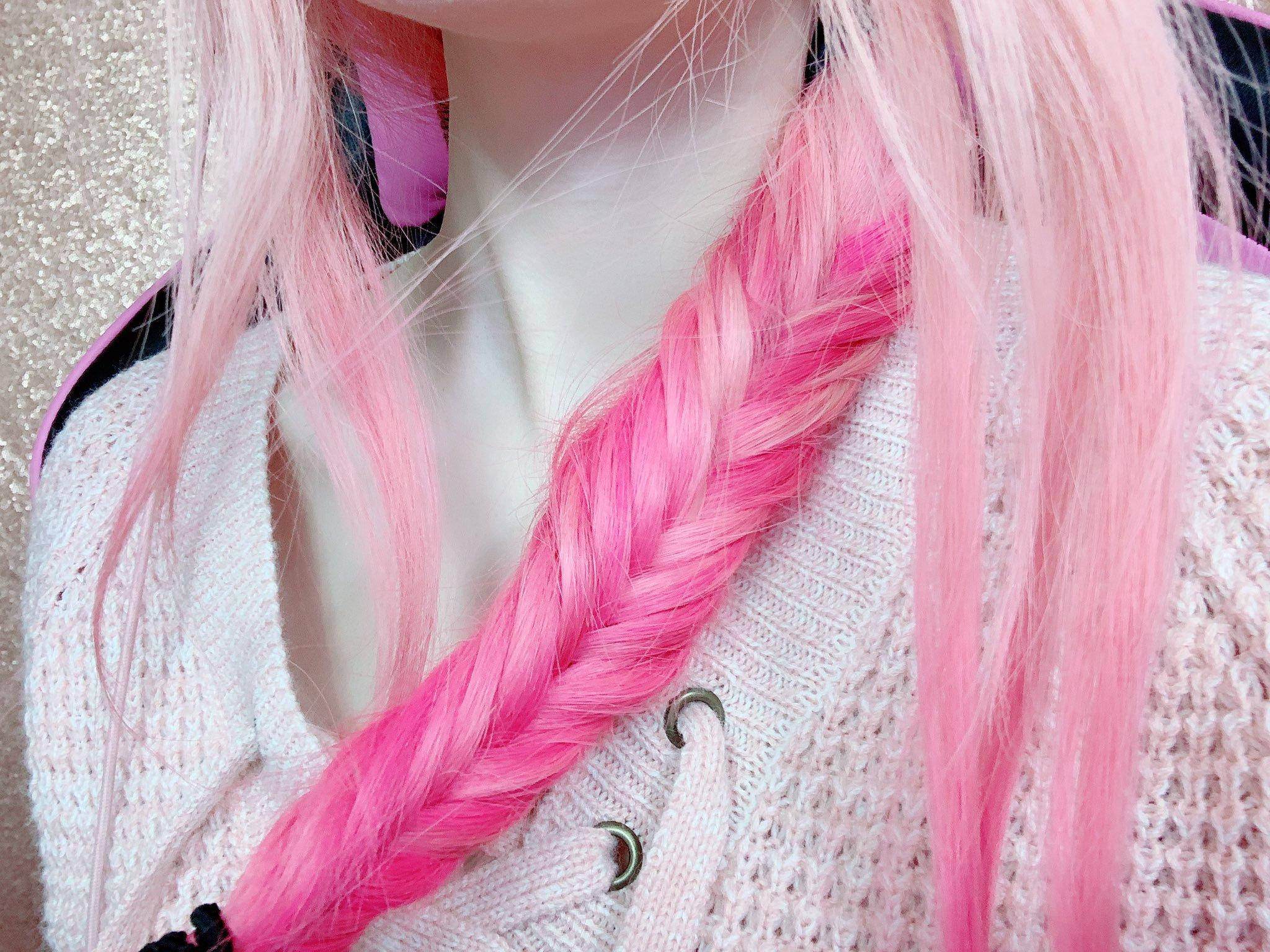 Leah Ashe, vibrant pink braided hair, textured white knit top, Full HD Desktop Wallpaper