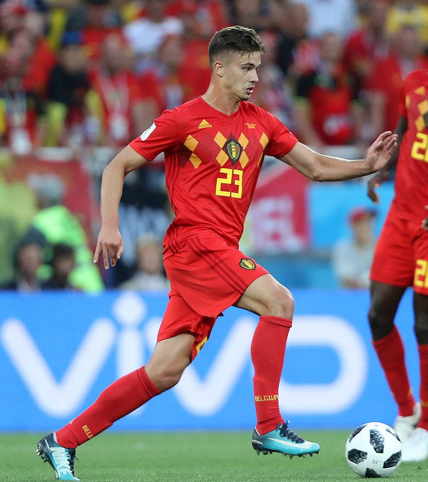 Leander Dendoncker, red jersey, number 23, SD Phone Wallpaper