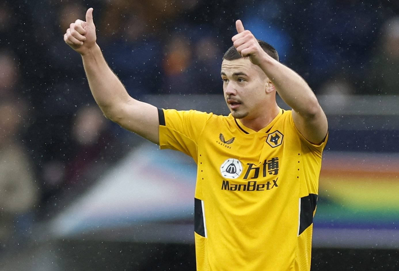 Leander Dendoncker, yellow jersey, thumbs up, HD Desktop Wallpaper