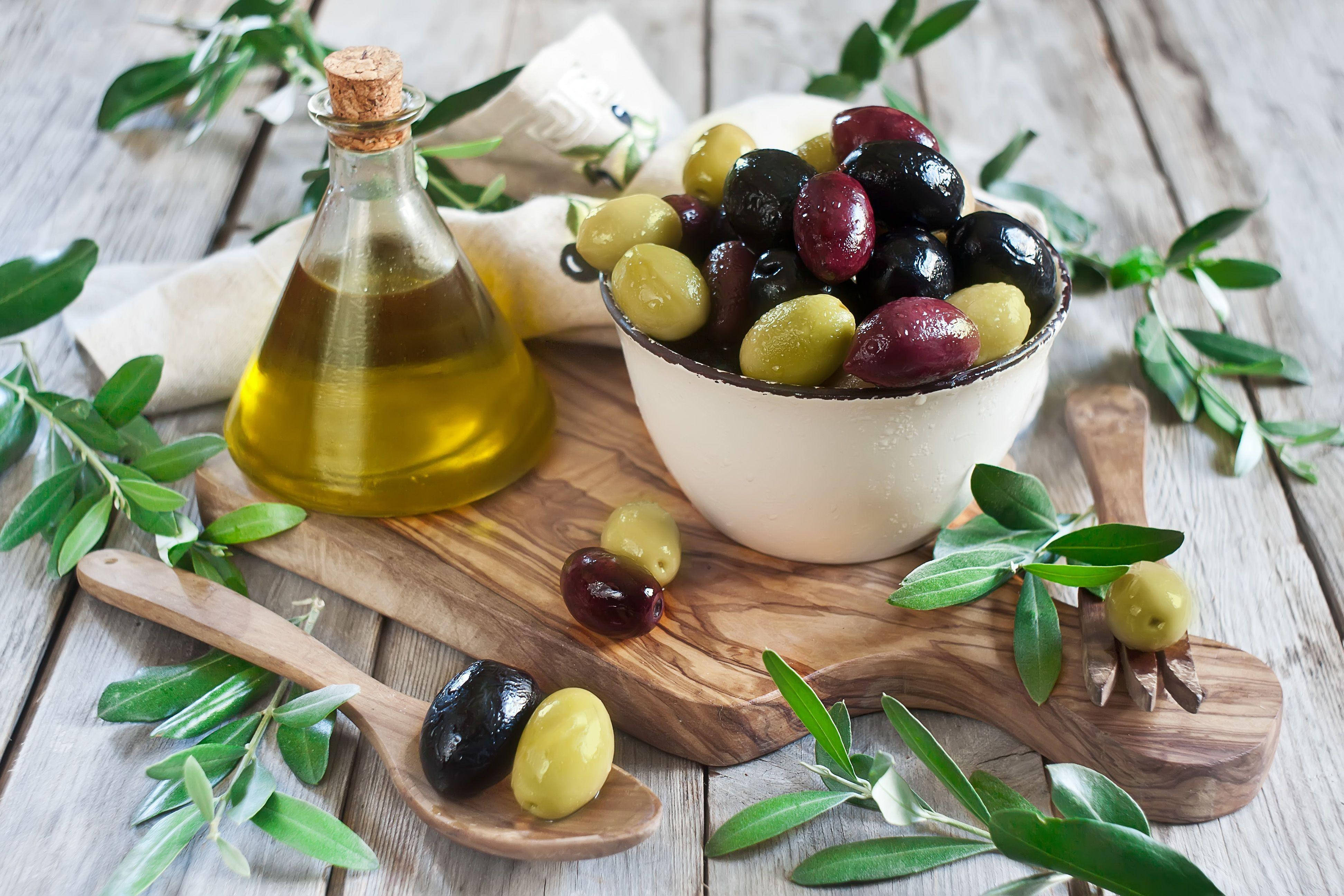 olive fruit, olive oil, olive leaves, 4K Desktop Wallpaper