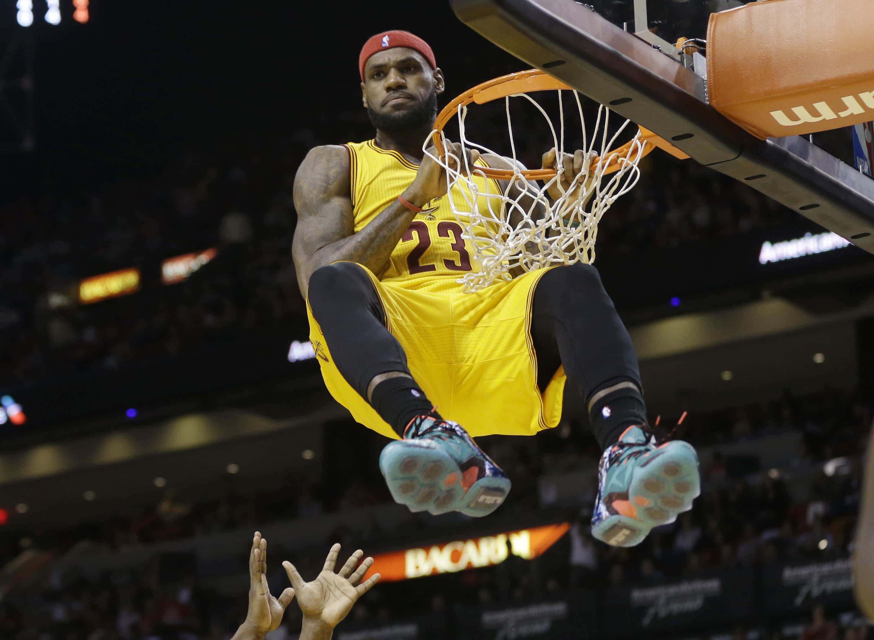 LeBron James, yellow jersey, basketball hoop, 2K Desktop Wallpaper