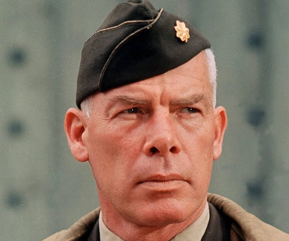 Lee Marvin, military beret, gold insignia, SD Desktop Wallpaper