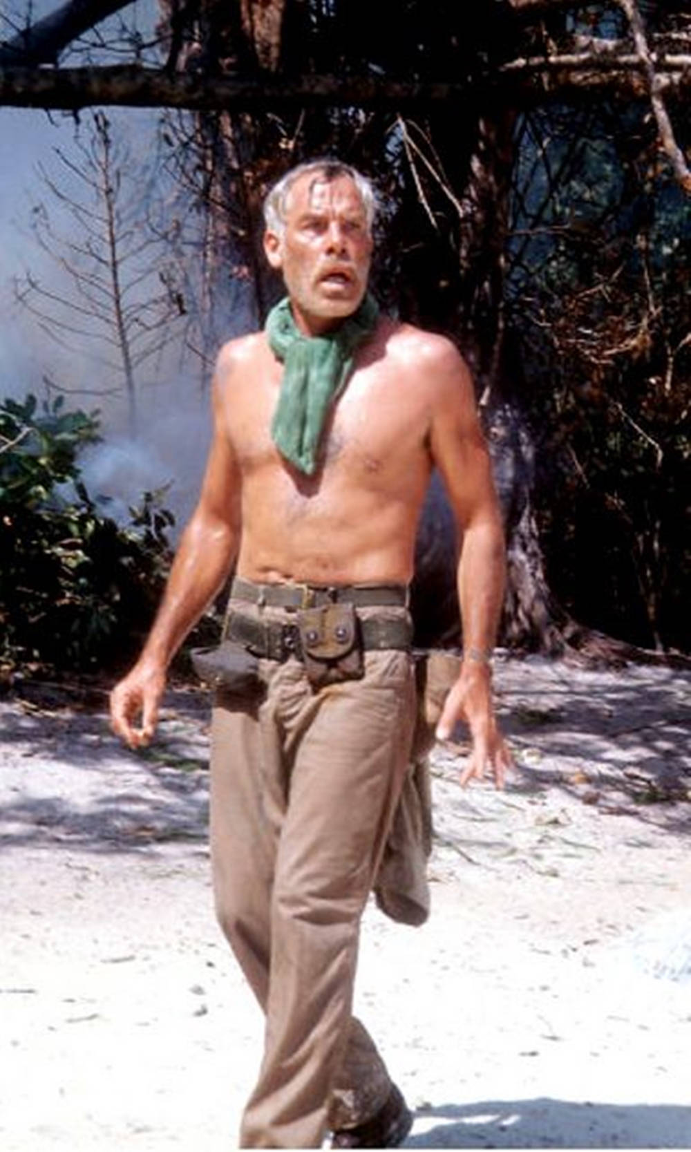 Lee Marvin, green scarf, sunlit jungle clearing, HD Phone Wallpaper