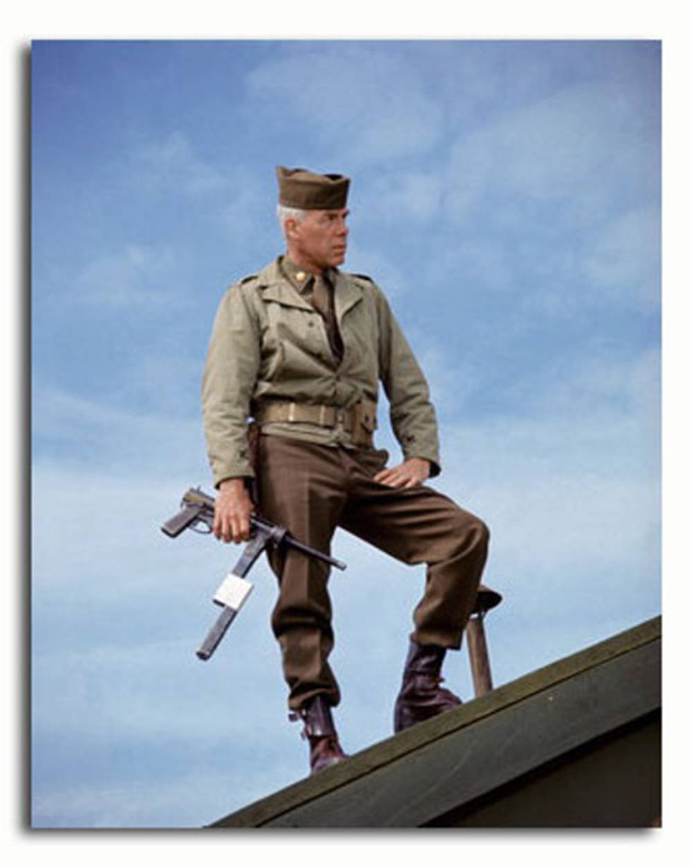 Lee Marvin, rooftop, olive uniform, SD Phone Wallpaper