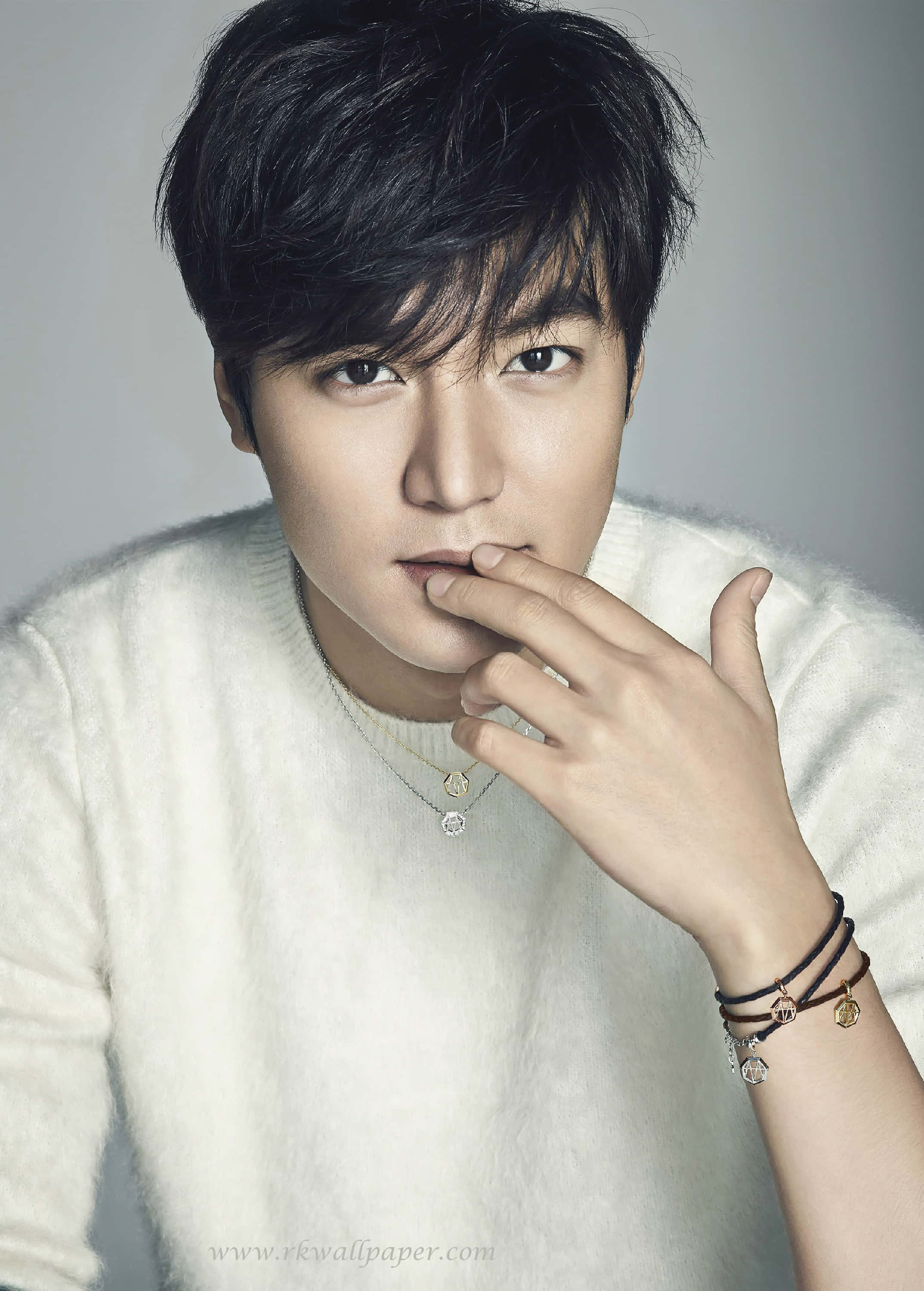 Lee Min Ho, singer model, dark hair, 2K Phone Wallpaper