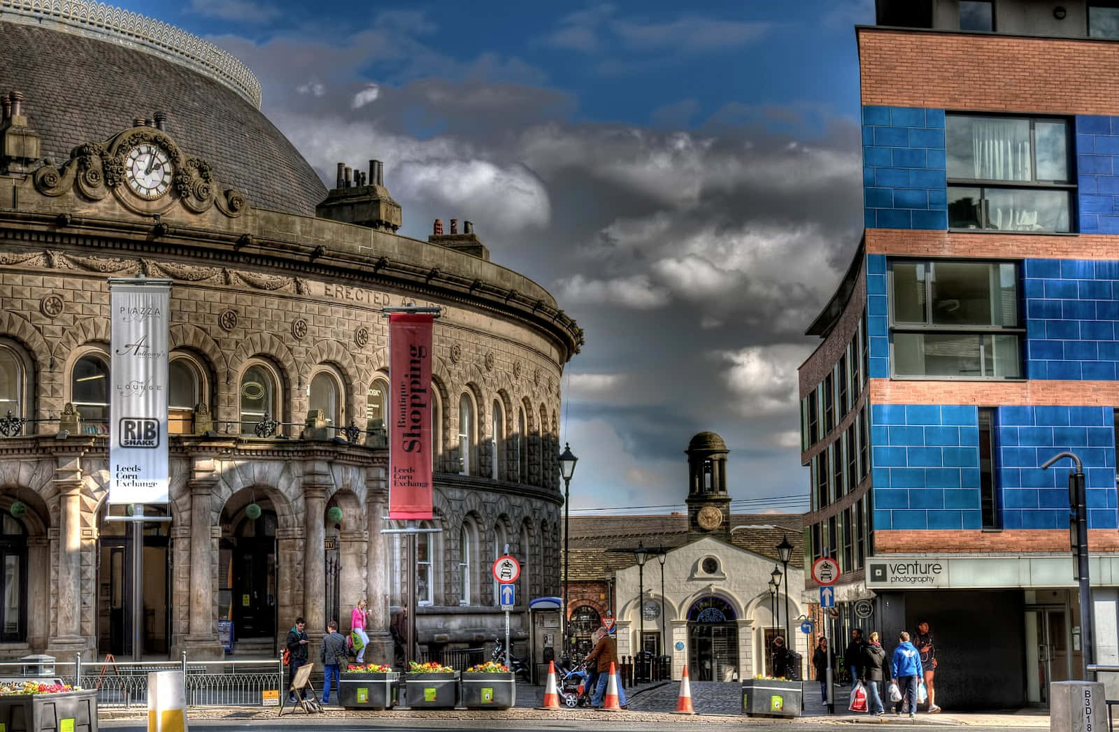 Leeds skyline, iconic sunset, cloudy sky, HD Desktop Wallpaper