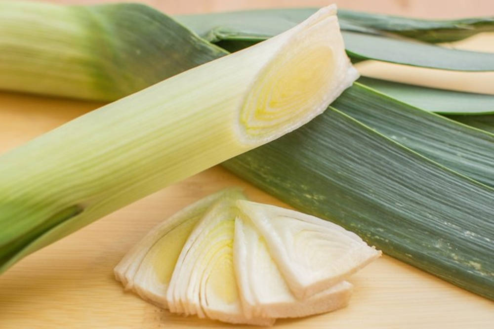 leek, white base, green leaves, SD Desktop Wallpaper