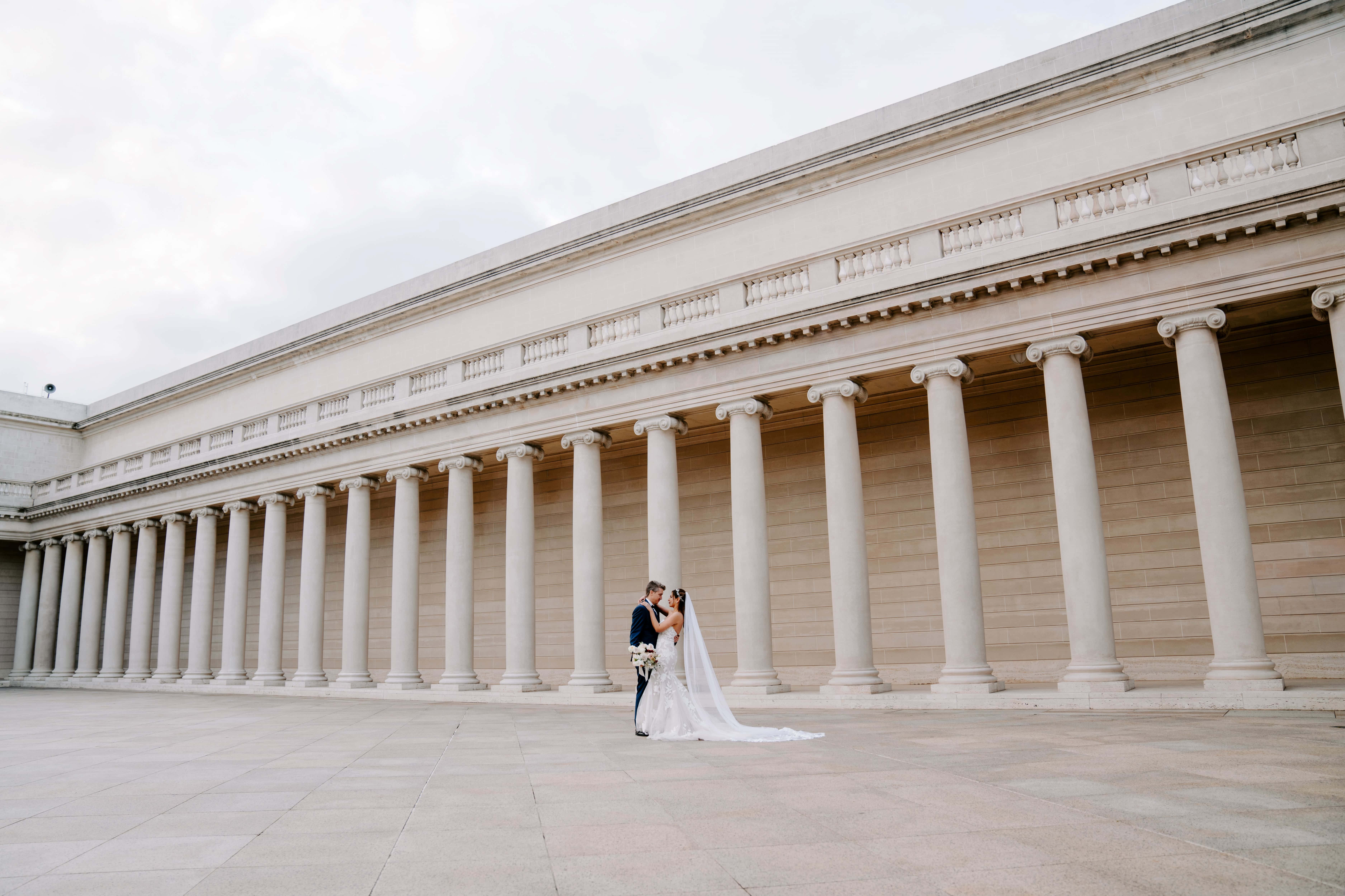 Legion Of Honor, colonnade, bride, 5K Desktop Wallpaper