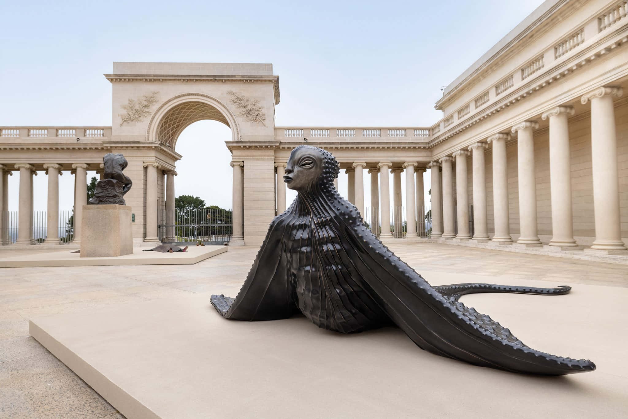 Legion Of Honor, sculpture courtyard, black winged sculpture, Full HD Desktop Wallpaper