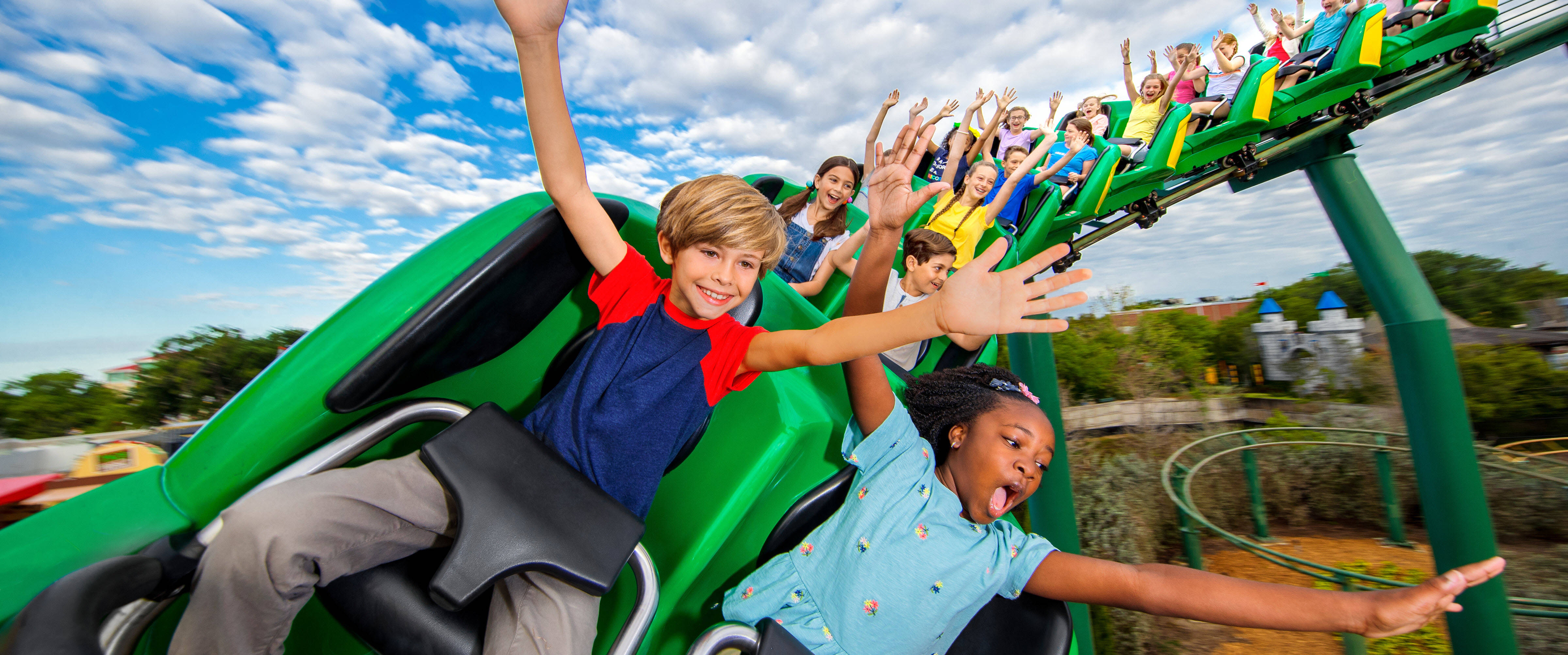 Legoland, rollercoaster, bright green, 4K Desktop Wallpaper