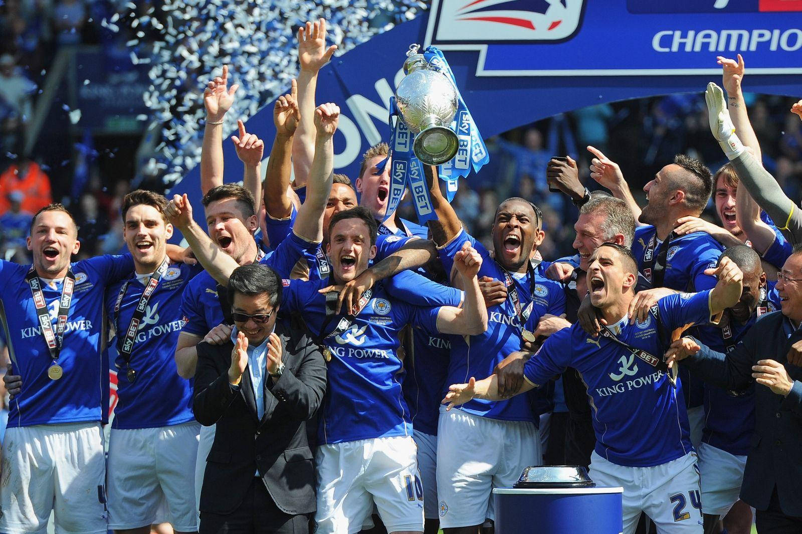 Leicester City, blue jerseys, trophy, HD Desktop Wallpaper