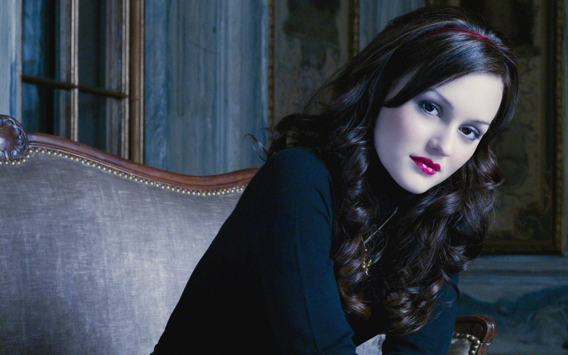 Leighton Meester, dark wavy hair, bold red lips, Full HD Desktop Wallpaper