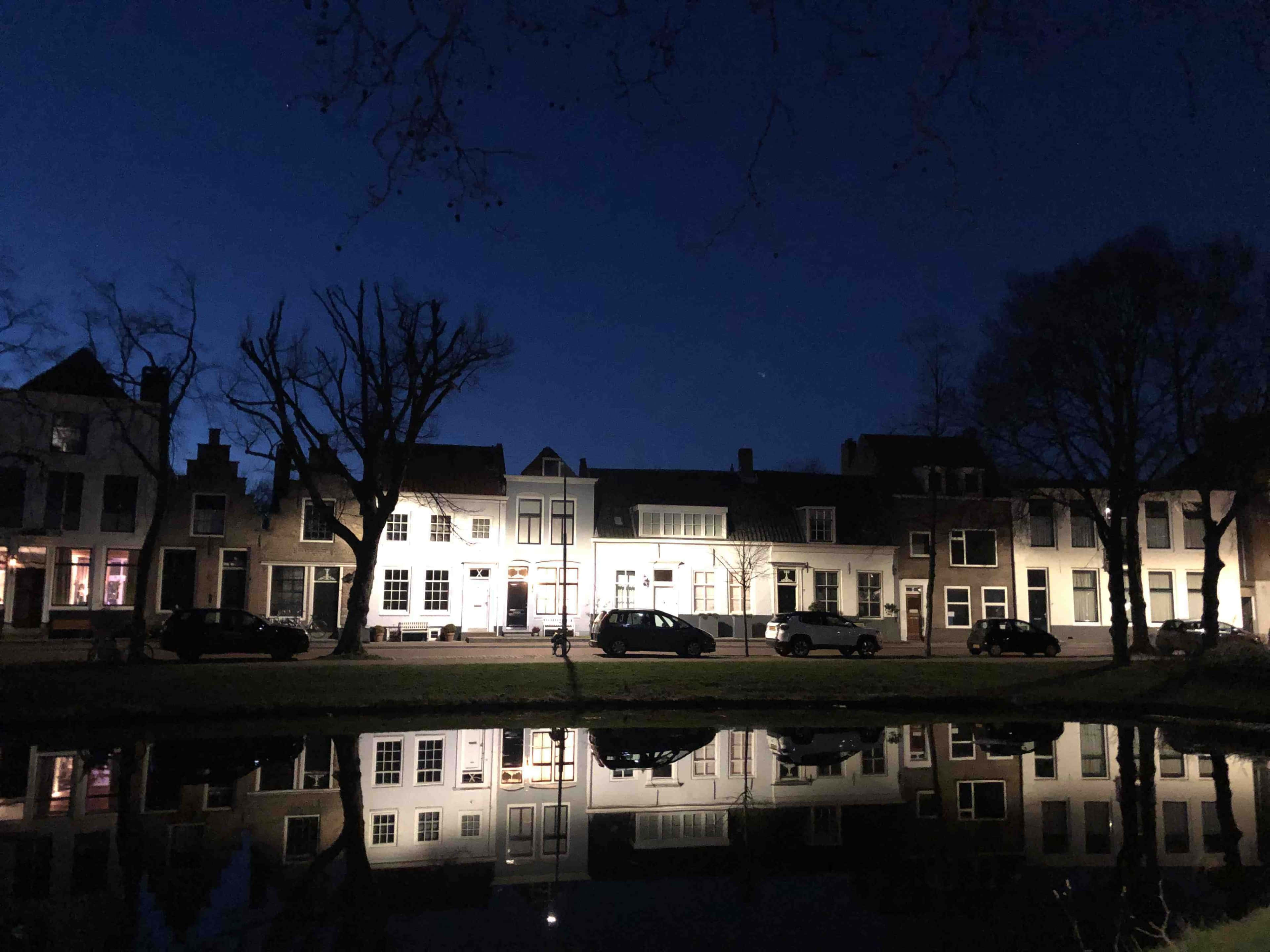 Lelystad, evening reflections, canal-side buildings, 4K Desktop Wallpaper