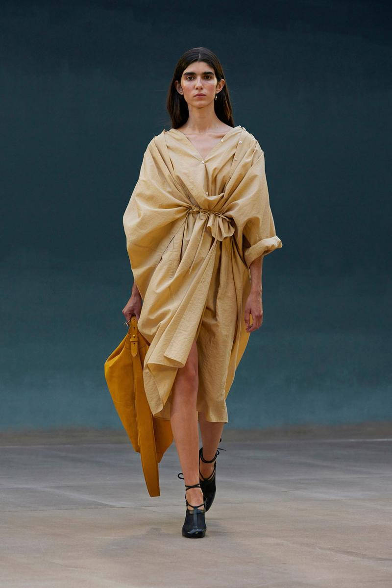 Lemaire, mustard-yellow dress, tied waist, SD Phone Wallpaper