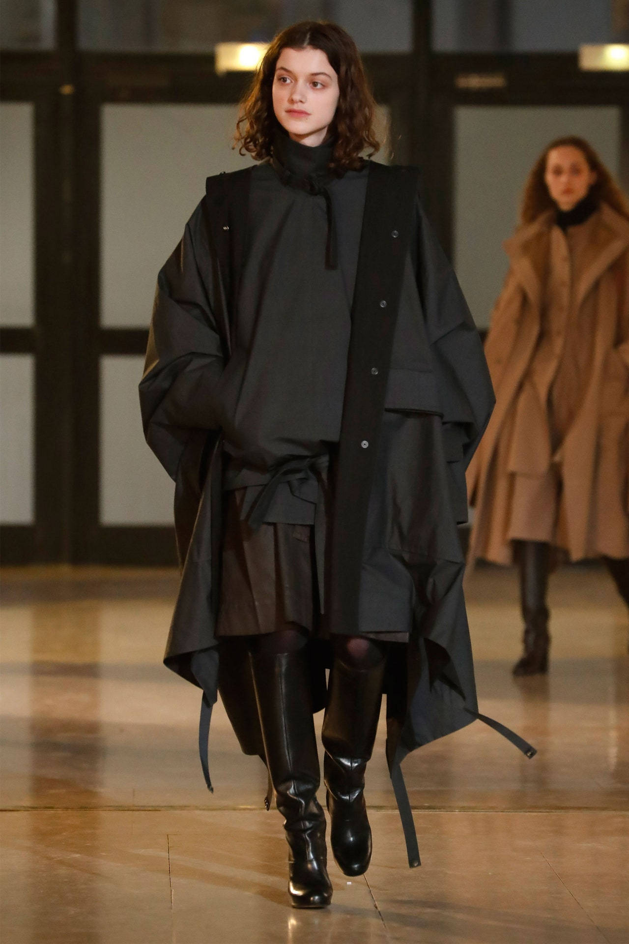 Lemaire, Fall 2020, black avant-garde coat, Full HD Phone Wallpaper