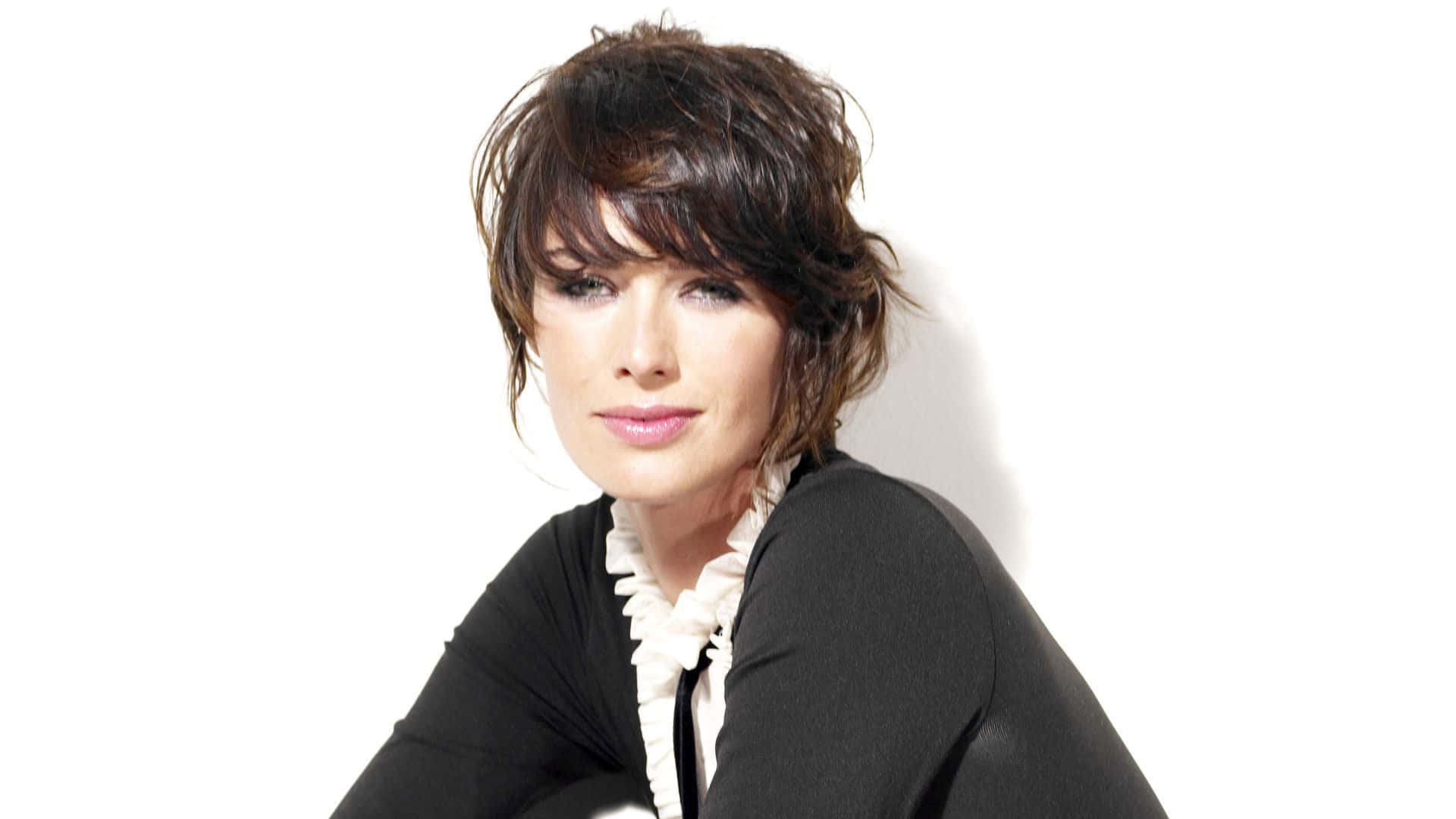 Lena Headey, short dark hair, black top, Full HD Desktop Wallpaper