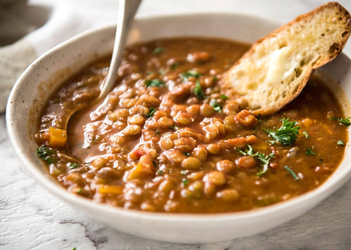 lentil soup, steaming bowl, fresh parsley, SD Desktop Wallpaper