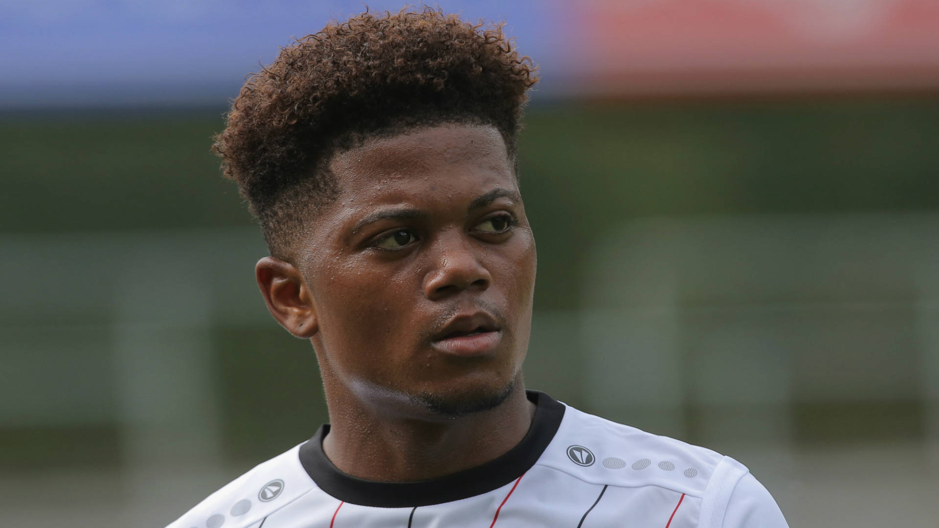 Leon Bailey, tall hair, white and black striped jersey, Full HD Desktop Wallpaper